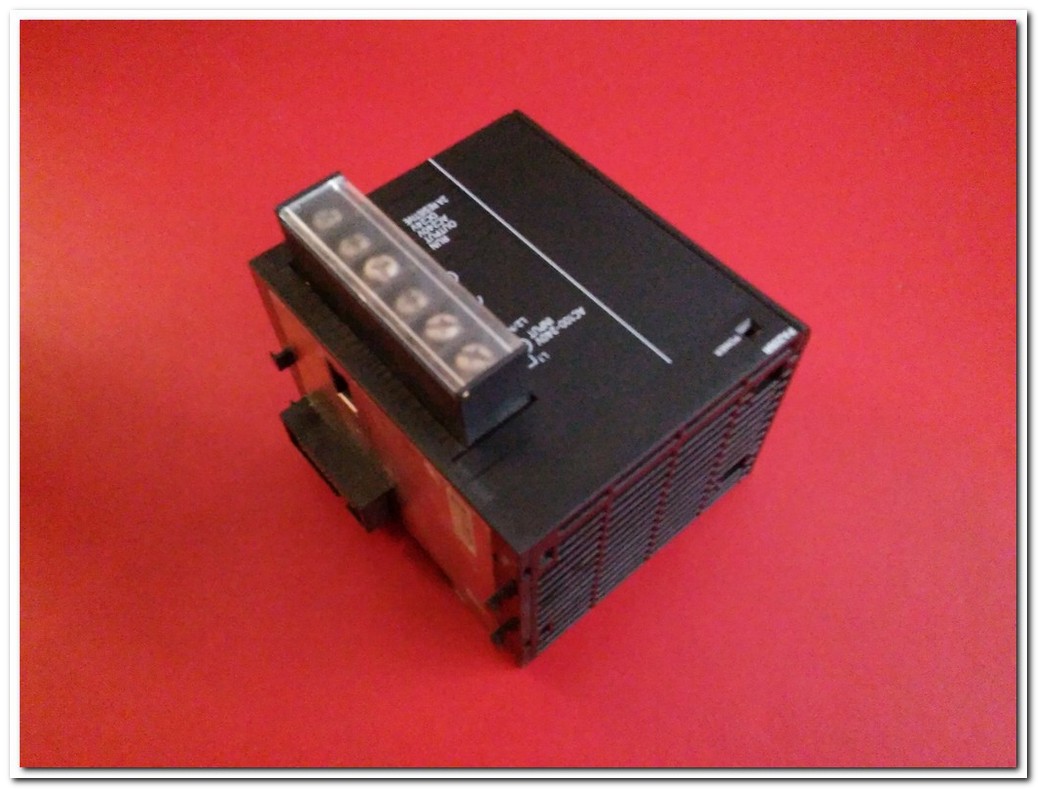 OMRON PA205R CJ1W-PA205R POWER SUPPLY UNIT GÜÇ KAYNAĞI