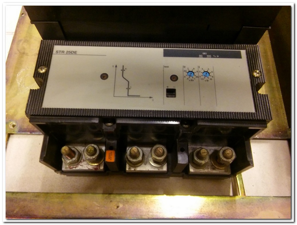 MERLİN GERİN C801N C1001H C1251 H 800-1250A COMPACT MOTORLU TRANSFER
