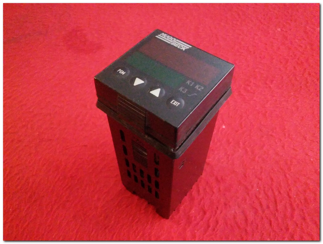JUMO 703011-10-001-000-000-23-061 HUGO BECK 703011-10 SICAKLIK REGÜLATÖRÜ