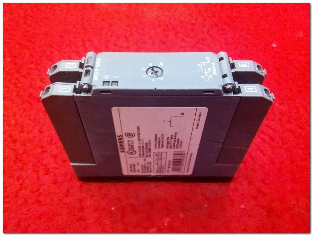 SIEMENS 3RP2574-1NW30 TIME RELAY 1S-20S ZAMAN RÖLESİ