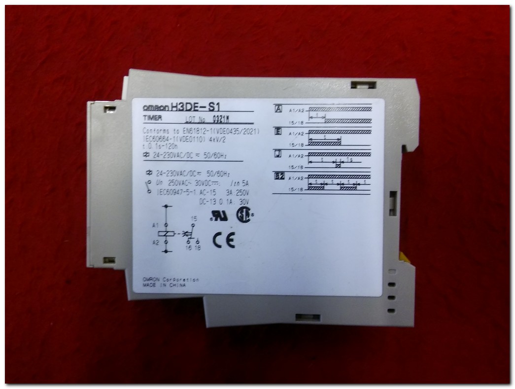 OMRON H3DE-S1 TİMER ZAMANLAYICI ÇOK FONKSİYONLU ZAMAN RÖLESİ