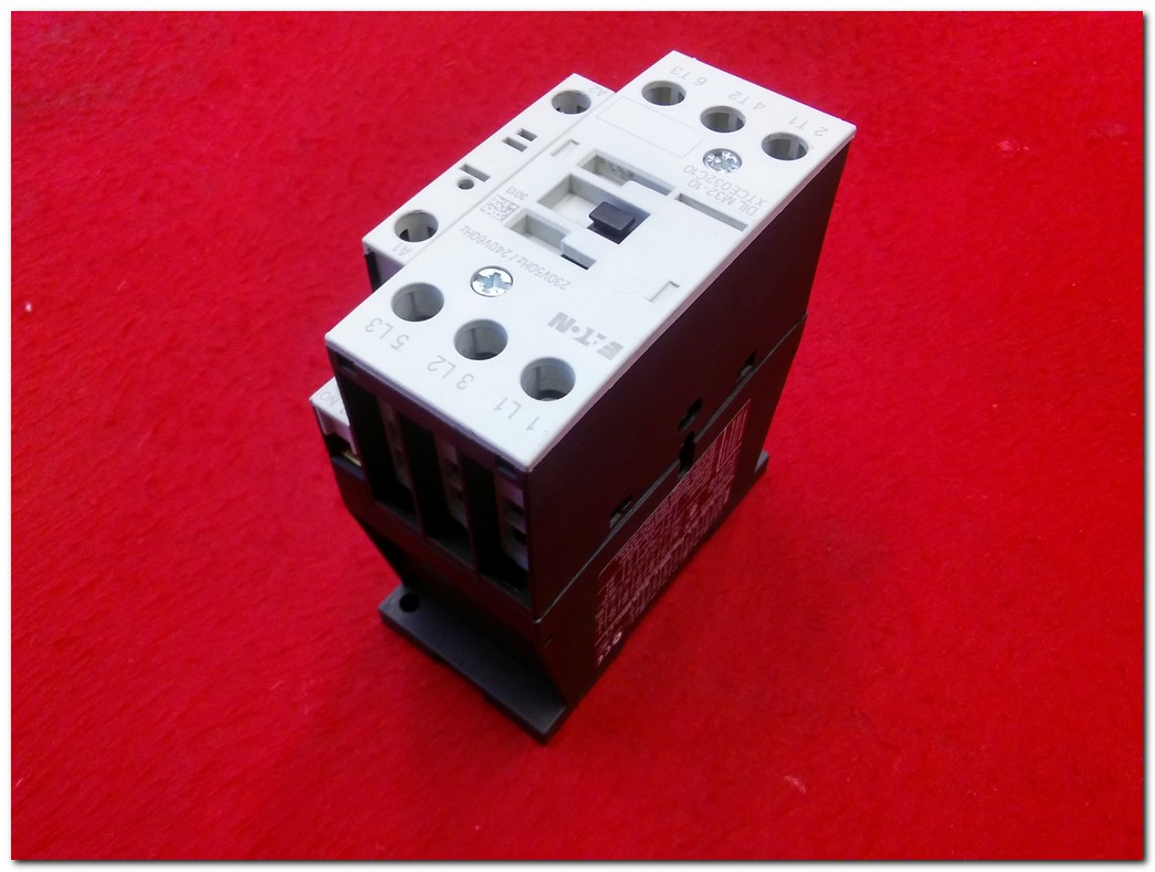 EATON MOELLER DILM32-10  DIL M32-10 XTCE032C10 DILM32-10 15KW 230-240VAC KONTAKTÖR