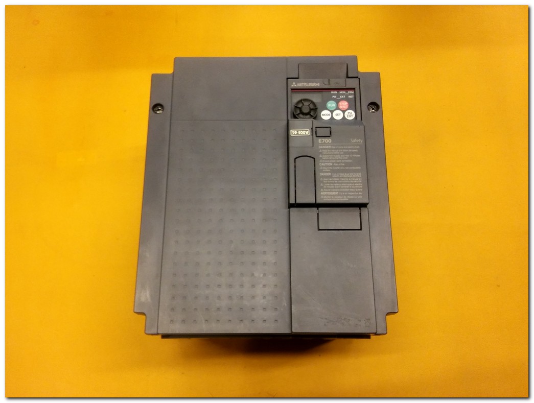 MITSUBISHI FR-E740-300SC-EC E700 15KW SÜRÜCÜ 15 KW INVERTER