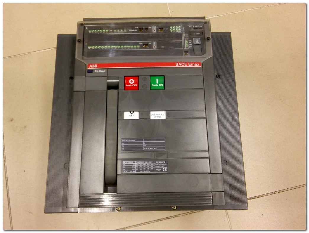ABB SACE EMAX SACE E3N 25 E3N2500PR121 1SDA056130R1 2500A MASTERPACT