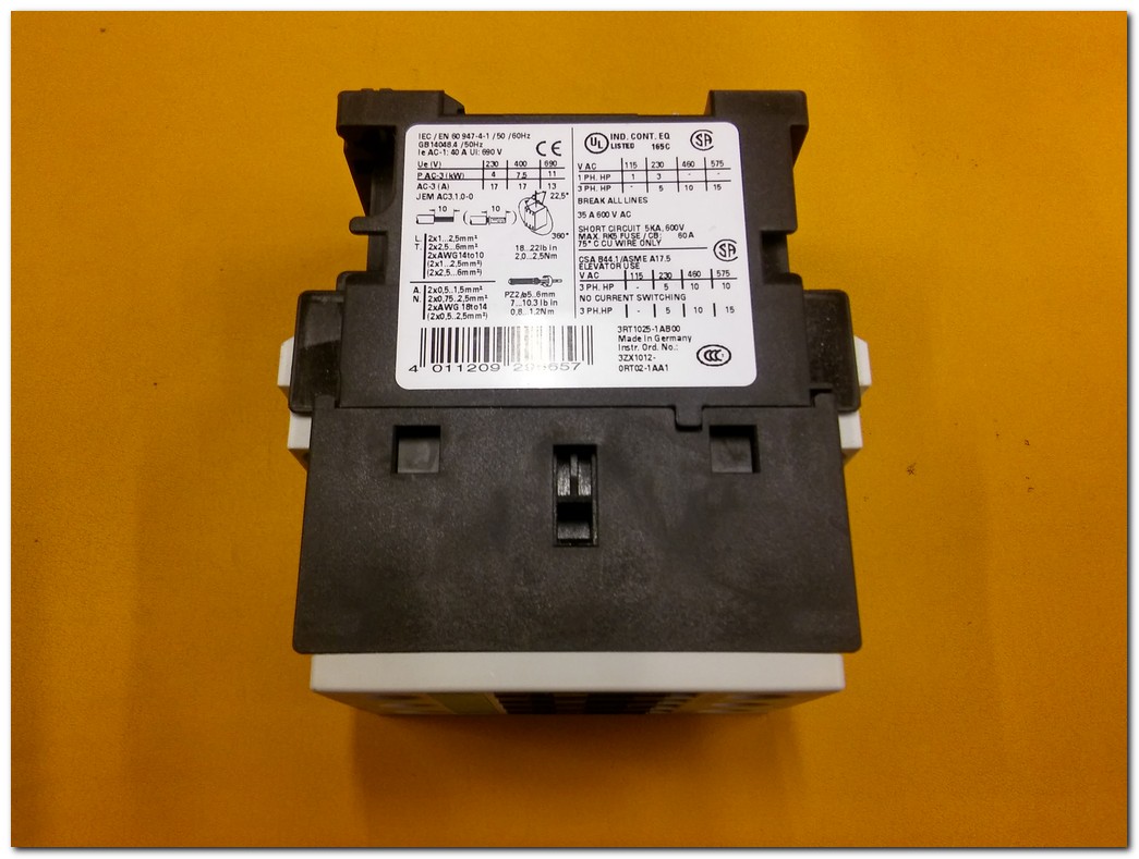 SIEMENS 3RT1025-1AB00 SIFIR KUTULU 7.5KW KONTAKTÖR