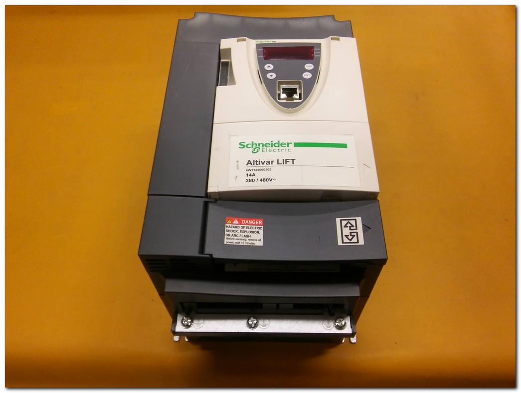 SCHNEİDER ATV71LD14N4Z 5,5KW ALTİVAR LIFT SÜRÜCÜ 5,5 KW INVERTER