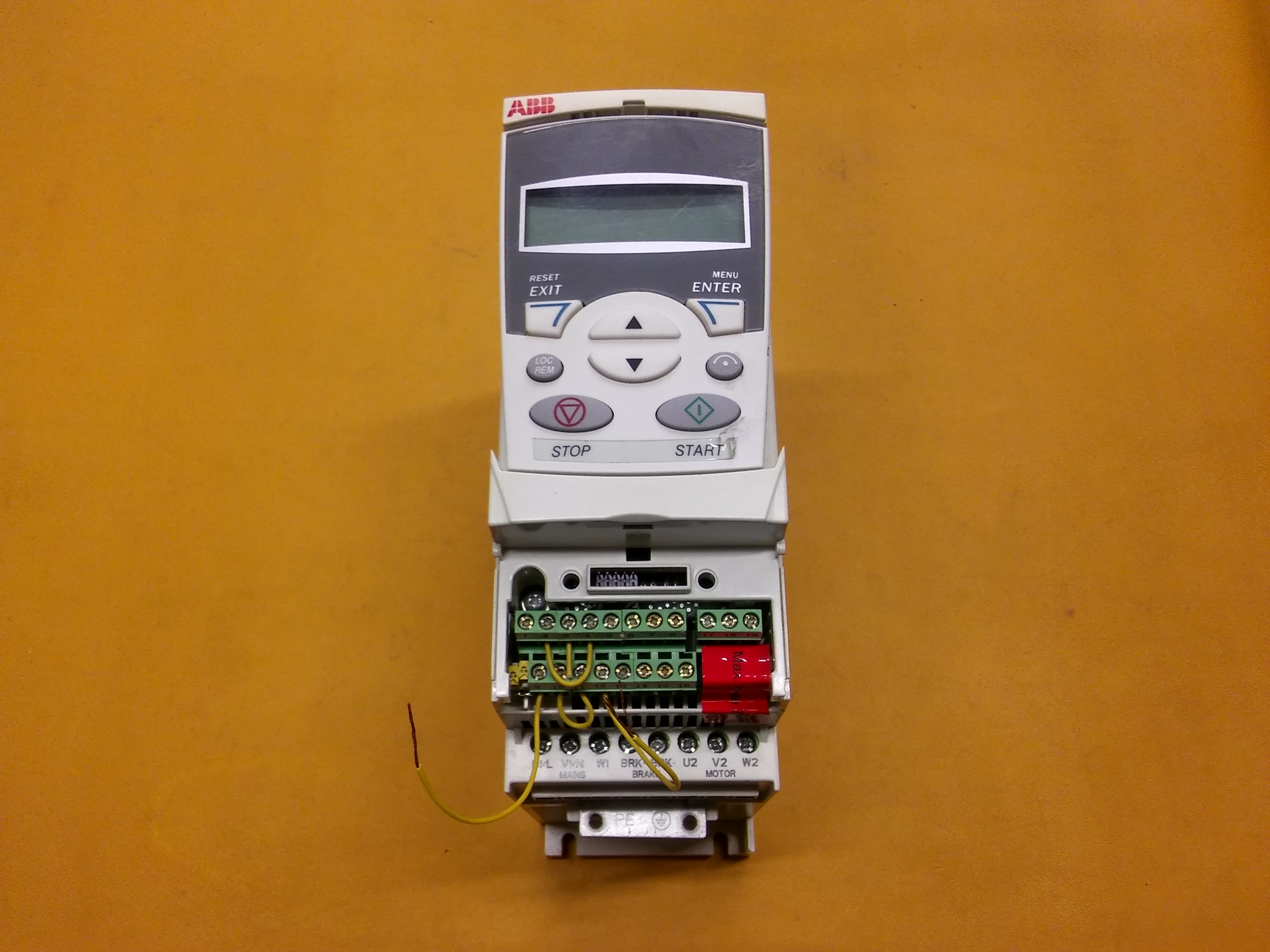 ABB ACS350-03E-05A6-4 2,2KW SÜRÜCÜ 2,2 KW INVERTER