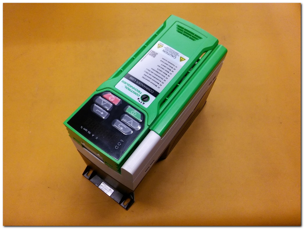 CONTROL TECHNIQUES C200-034 00056 A101 02 AB100 2,2KW SÜRÜCÜ SIFIR KUTULU COMMANDER C200 2,2 KW INVERTER