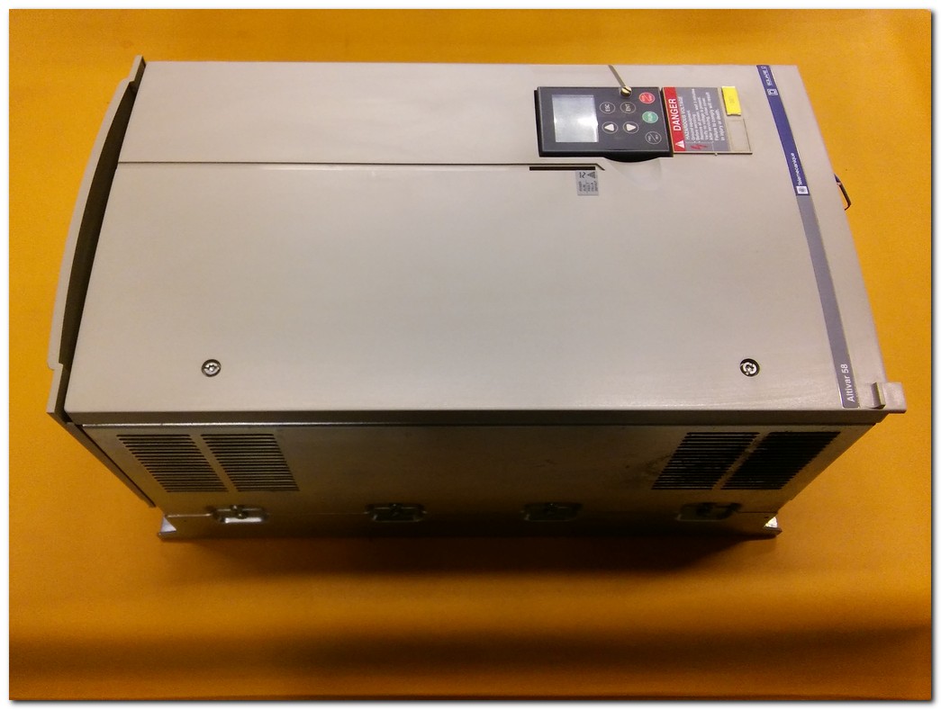 TELEMECANIQUE ATV58HD23N4 15KW SÜRÜCÜ SQUARE D ALTİVAR 58 ATV58 15 KW INVERTER