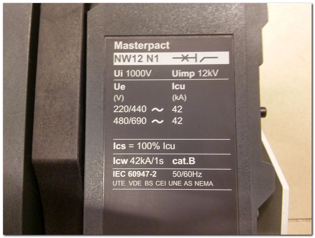 SCHNEİDER NW12 N1 NW12N1 MİCROLOGİC 2,0 E 1250A MASTERPACT NW12N14PMF2,0E MASTERPACT