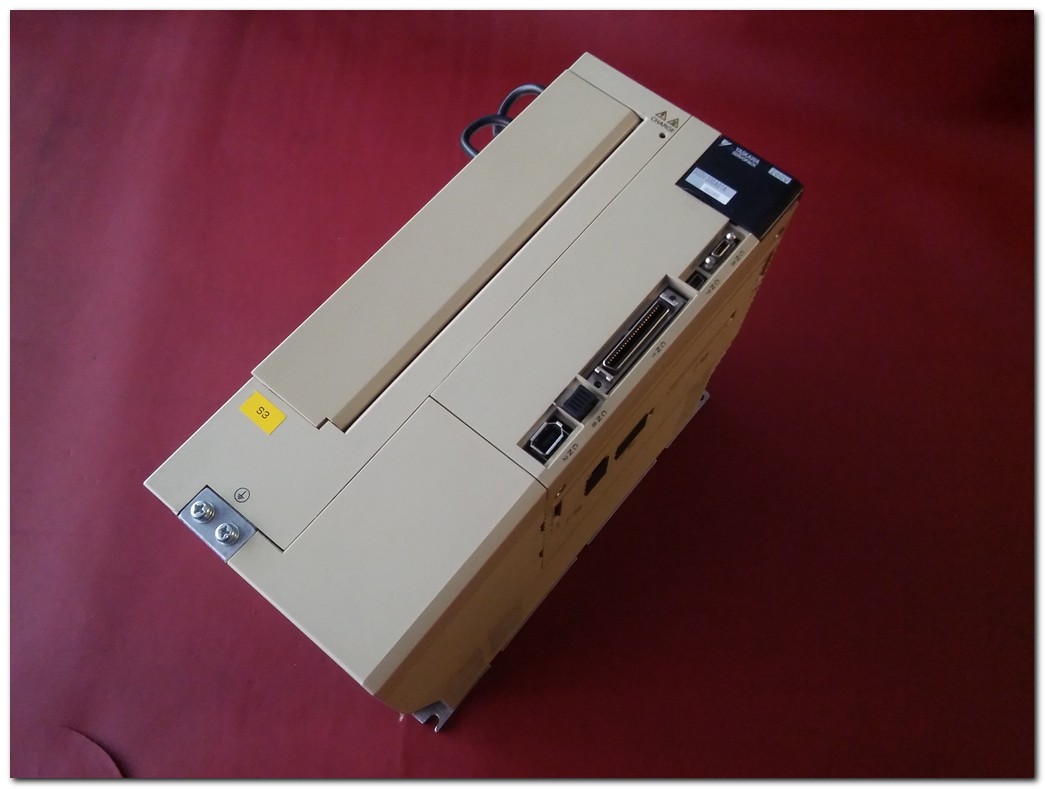 SGDV-330A01A SGDV-330A01A002000 YASKAWA