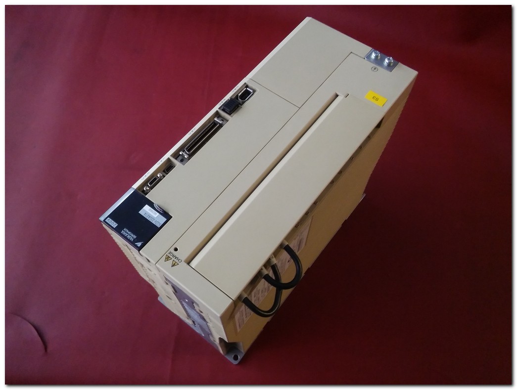SGDV-330A01A SGDV-330A01A002000 YASKAWA