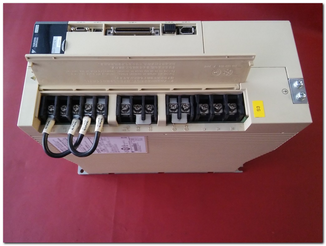 SGDV-330A01A SGDV-330A01A002000 YASKAWA