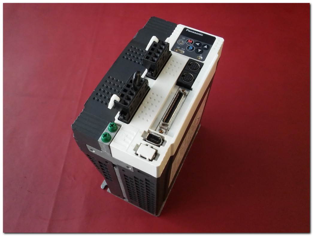 PANASONİC MDDDT5540 1,5KW AC SERVO SÜRÜCÜ 1,5 KW SERVO SÜRÜCÜ