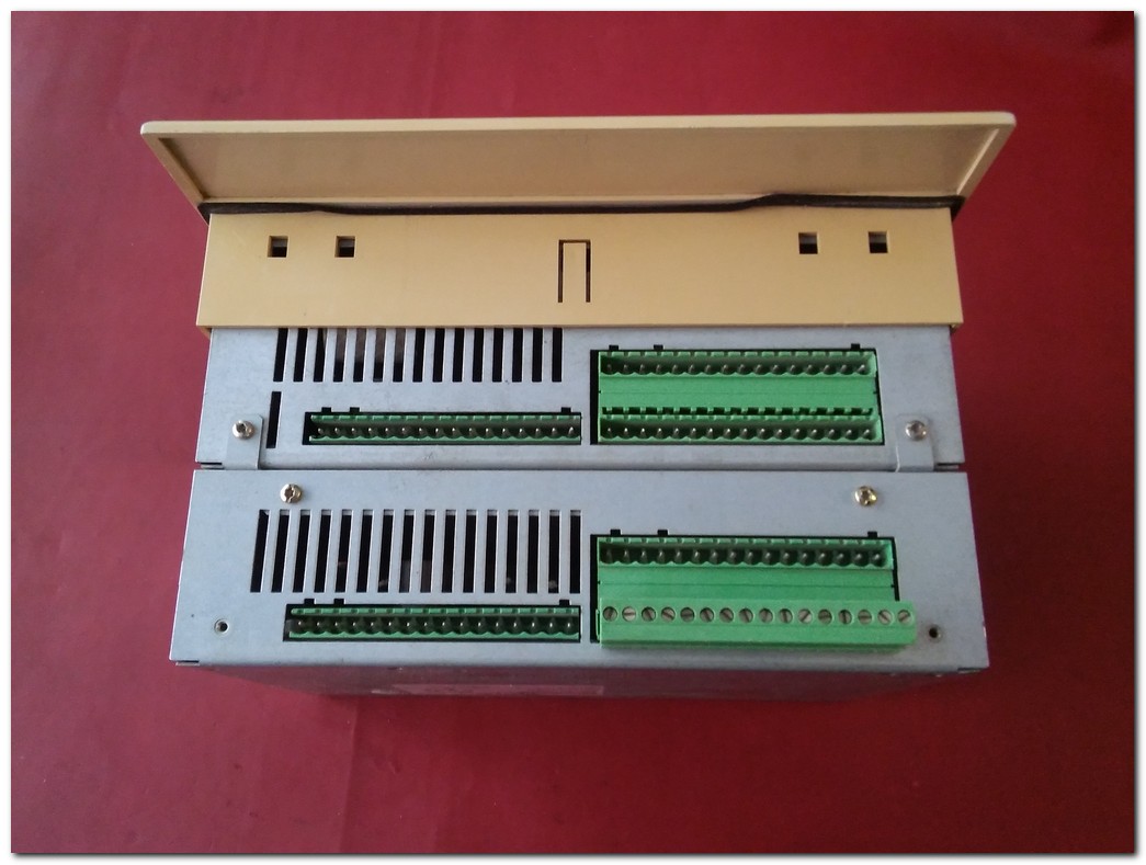 SIEMENS 6ES7630-0DA00-0AB0 6ES7 630-0DA00-0AB0 SIMATIC C7-633 VE SIEMENS 6ES7633-1DF02-0AE3 SIMATIC C7-633 P OPERATÖR PANEL TAKIM