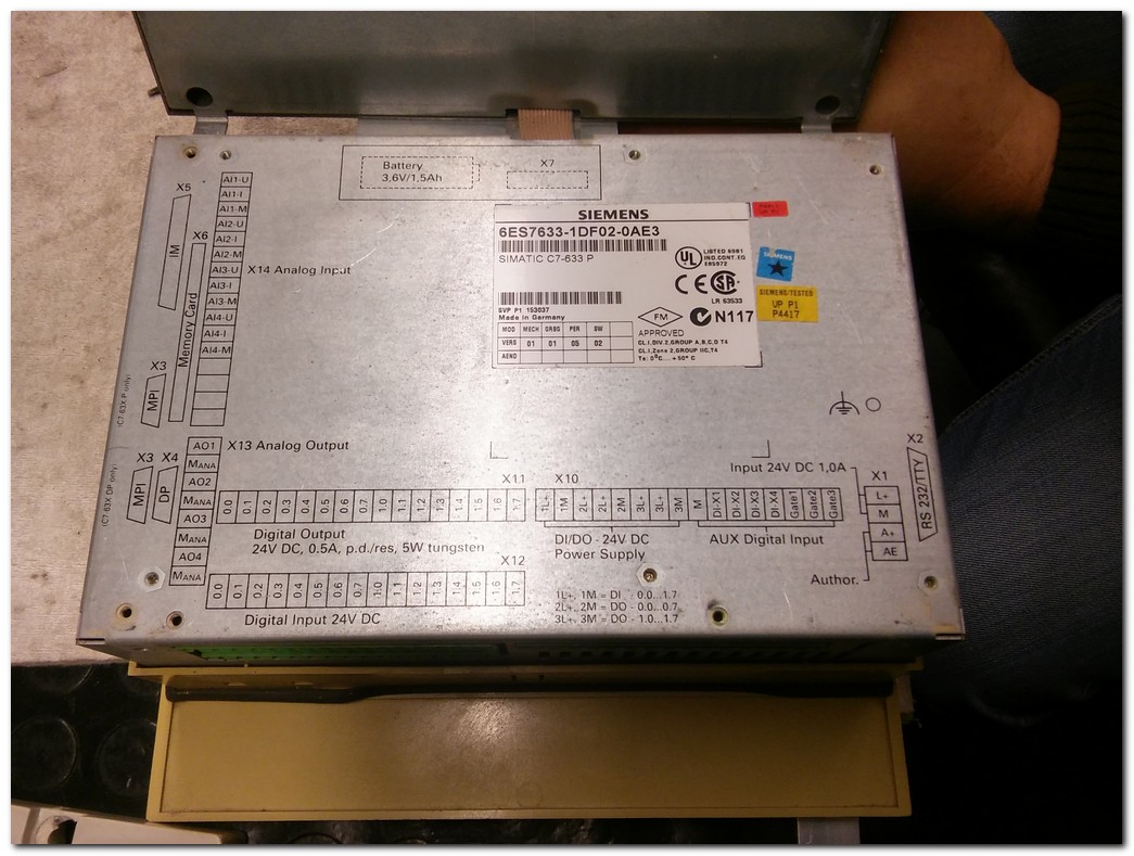 SIEMENS 6ES7630-0DA00-0AB0 6ES7 630-0DA00-0AB0 SIMATIC C7-633 VE SIEMENS 6ES7633-1DF02-0AE3 SIMATIC C7-633 P OPERATÖR PANEL TAKIM