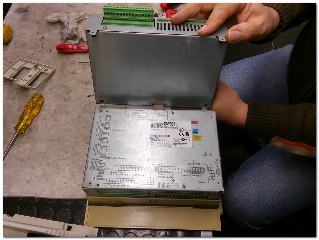 SIEMENS 6ES7630-0DA00-0AB0 6ES7 630-0DA00-0AB0 SIMATIC C7-633 VE SIEMENS 6ES7633-1DF02-0AE3 SIMATIC C7-633 P OPERATÖR PANEL TAKIM