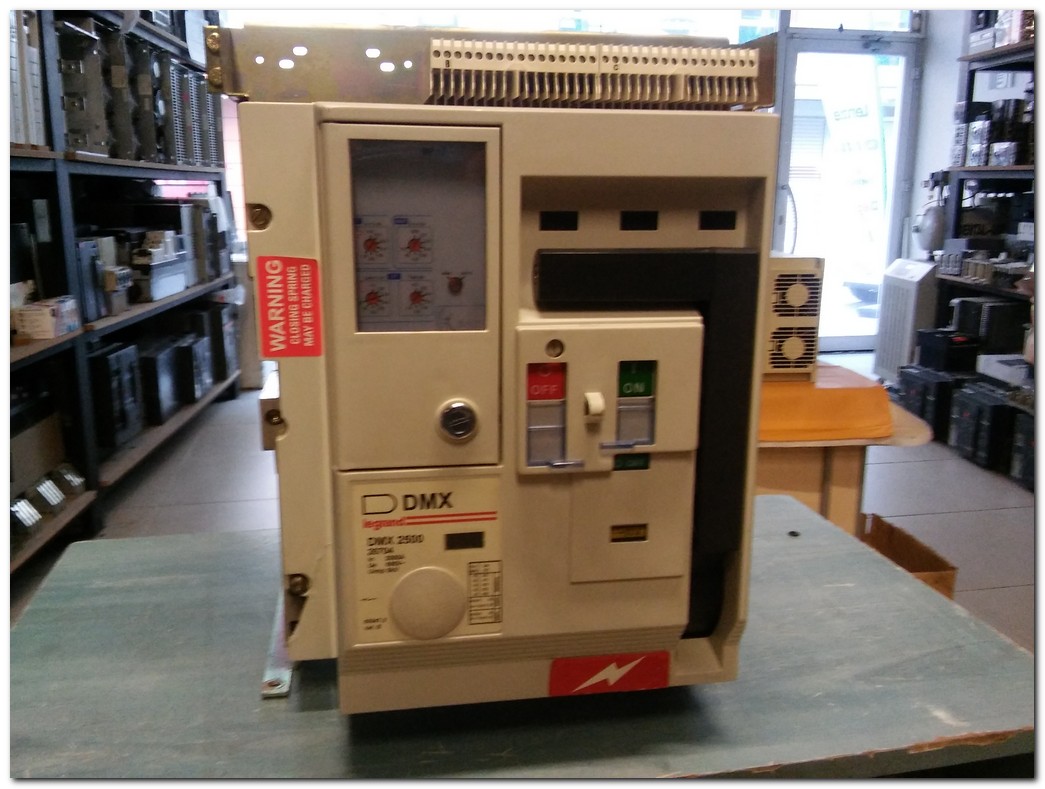 LEGRAND DMX 2500 26704 DMX2500