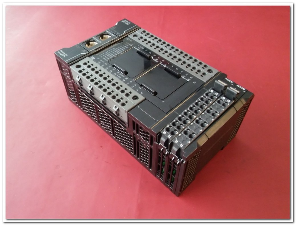 OMRON NX1P2-1040DT1 NX-PF0630 NX-EC0122 NX-END02 PLC TAKIM