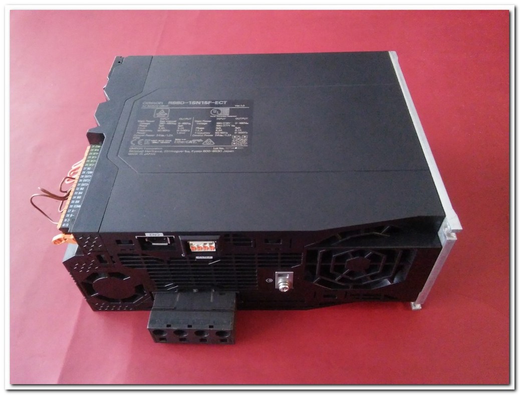 OMRON R88D-1SN15F-ECT ETHERCAT 1,5KW AC SERVO DRIVE 1,5 KW SERVO SÜRÜCÜ