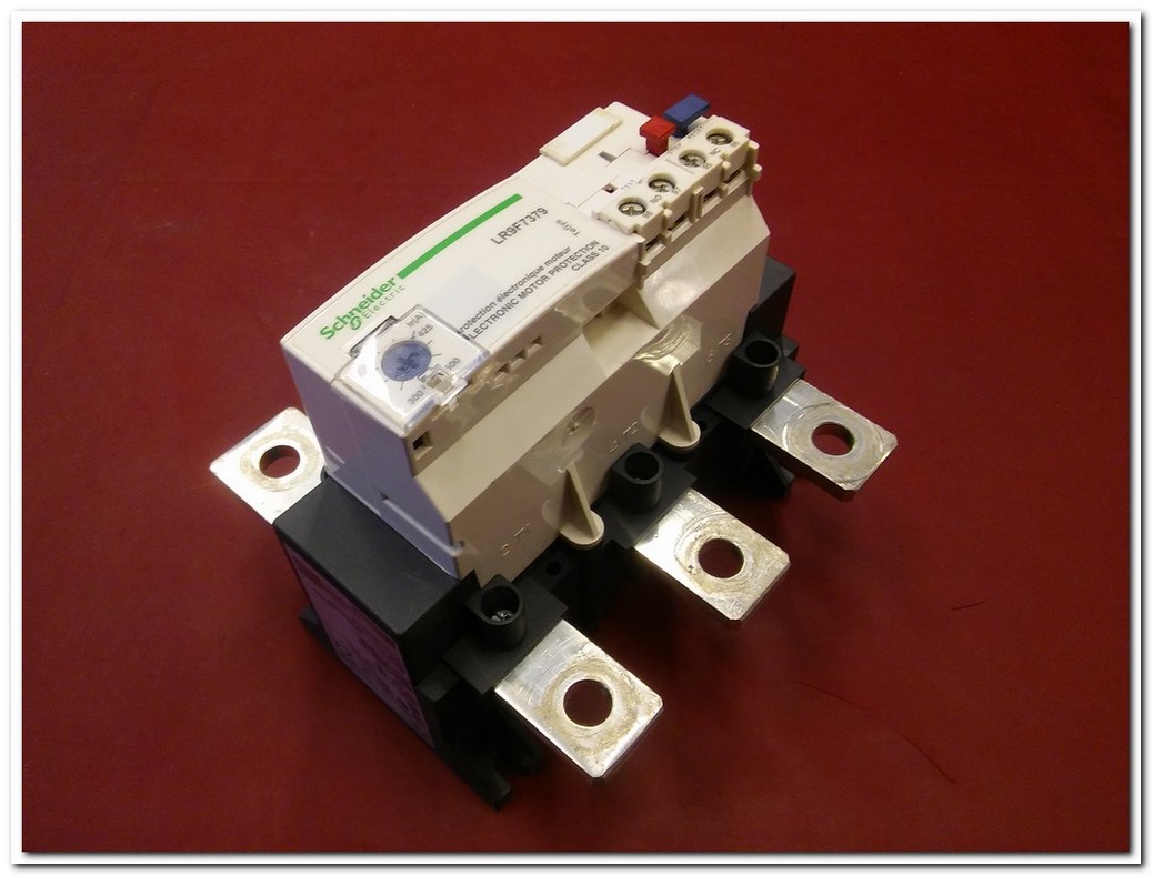 SCHNEİDER LR9F7379 500A MOTOR KORUMA ELECTRONIC MOTOR PROTECTION CLASS 10 500 AMPER MOTOR KORUMA