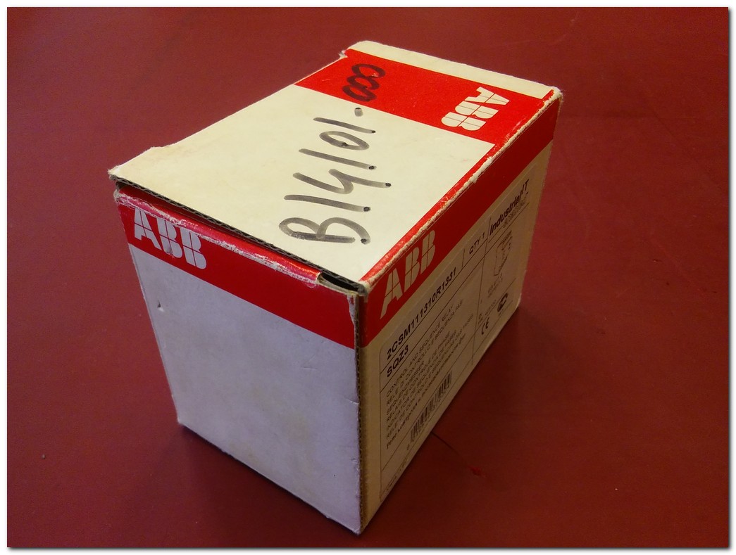 ABB SQZ3 2CSM111310R1331 CONTROL AND SEQUENZA RELAY SIFIR KUTULU FAZ VE SIRA RÖLESİ