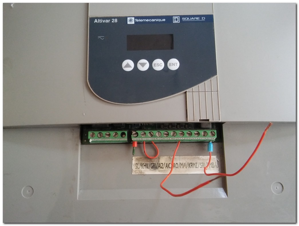 TELEMECANIQUE ATV28HD23N4 15KW SÜRÜCÜ ATV28 ALTİVAR 28 SQUARE D 15 KW INVERTER