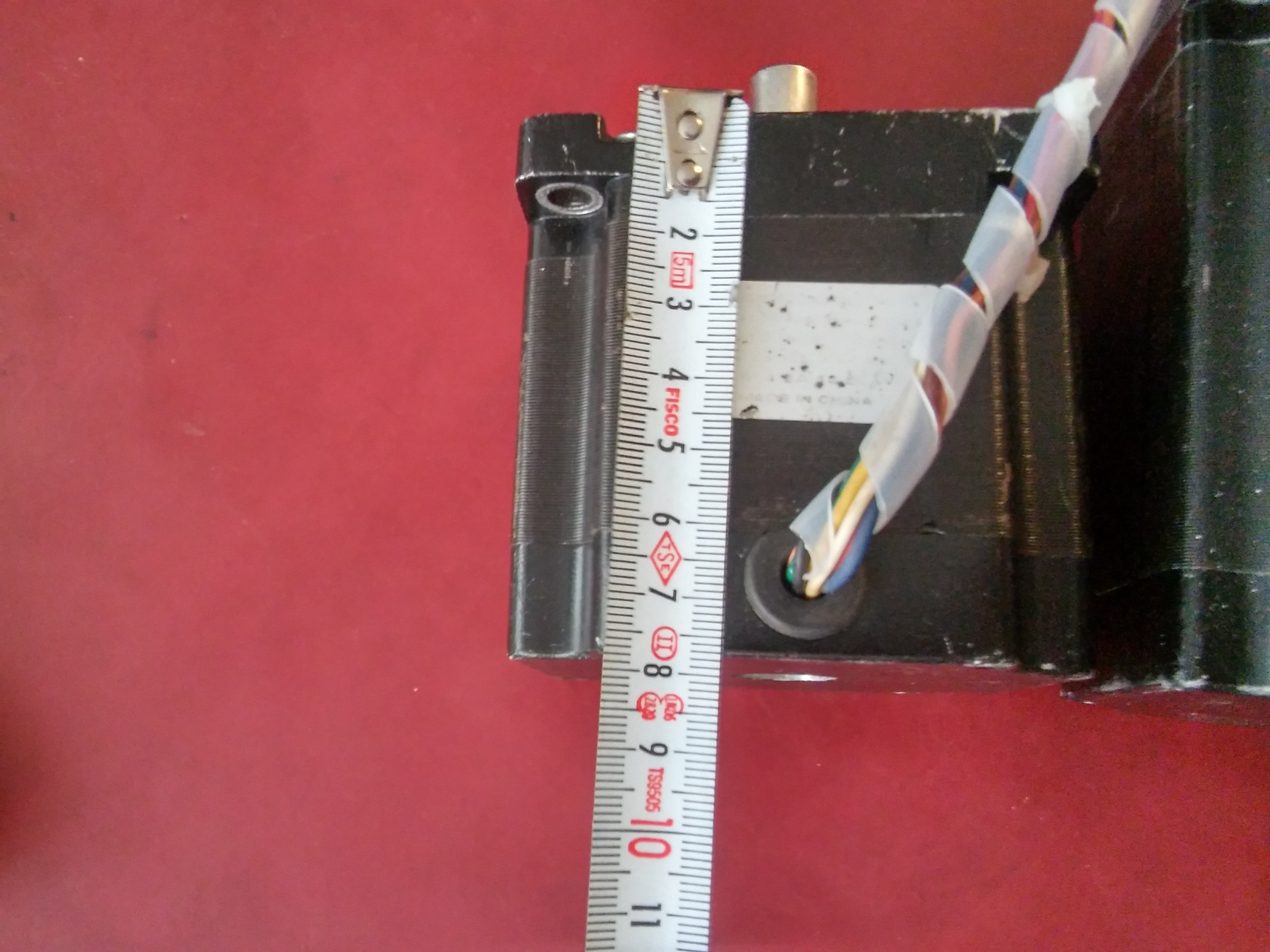 LEADSHİNE STEPPING MOTOR GÜÇLERİ AYRI AYRI GÖVDE ÖLCÜLERİ AYNI
