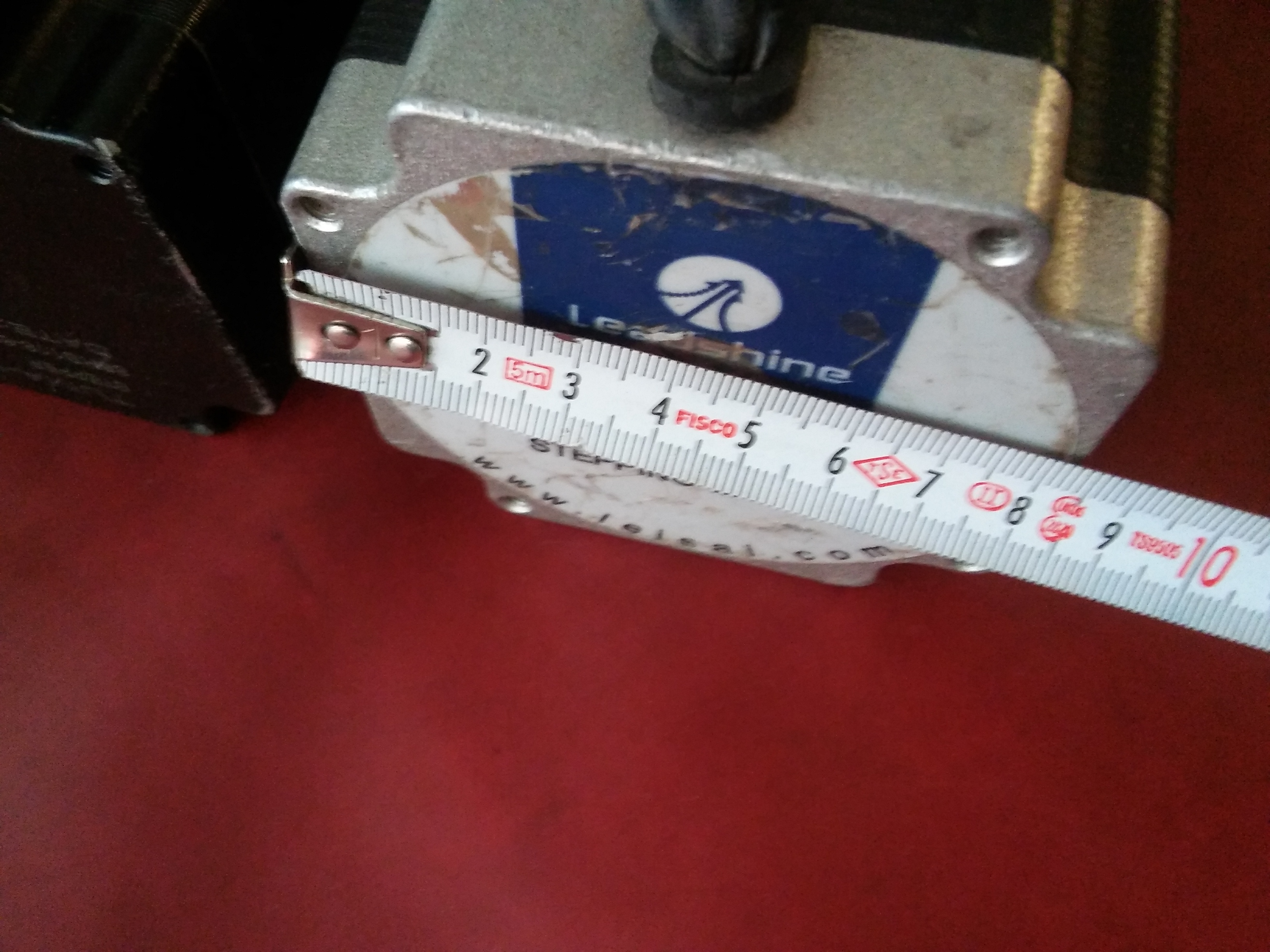 LEADSHİNE STEPPING MOTOR GÜÇLERİ AYRI AYRI GÖVDE ÖLCÜLERİ AYNI