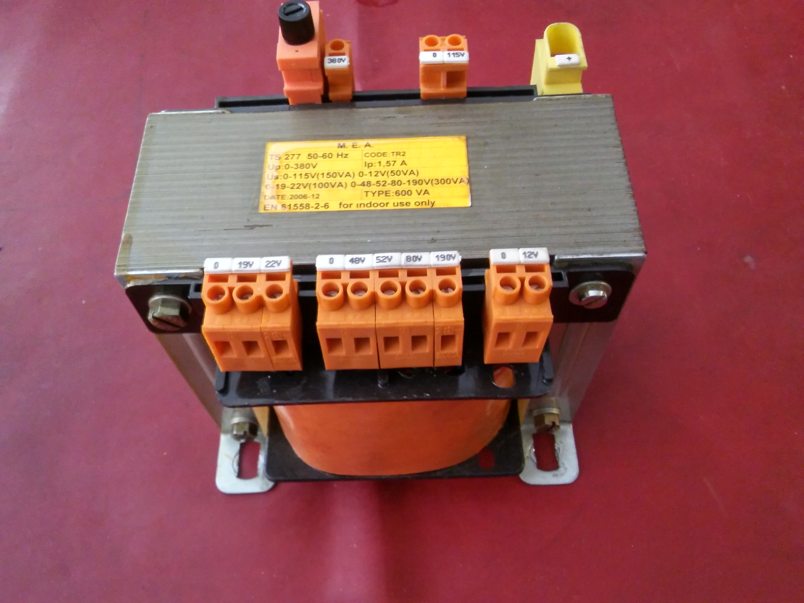 TRANSFARMATÖR M E A TR2 600 VA UP 0-380V US 0-115 150V 0-12V50VA 0-48-52-80-190 ÇOK FONKSİYONLU