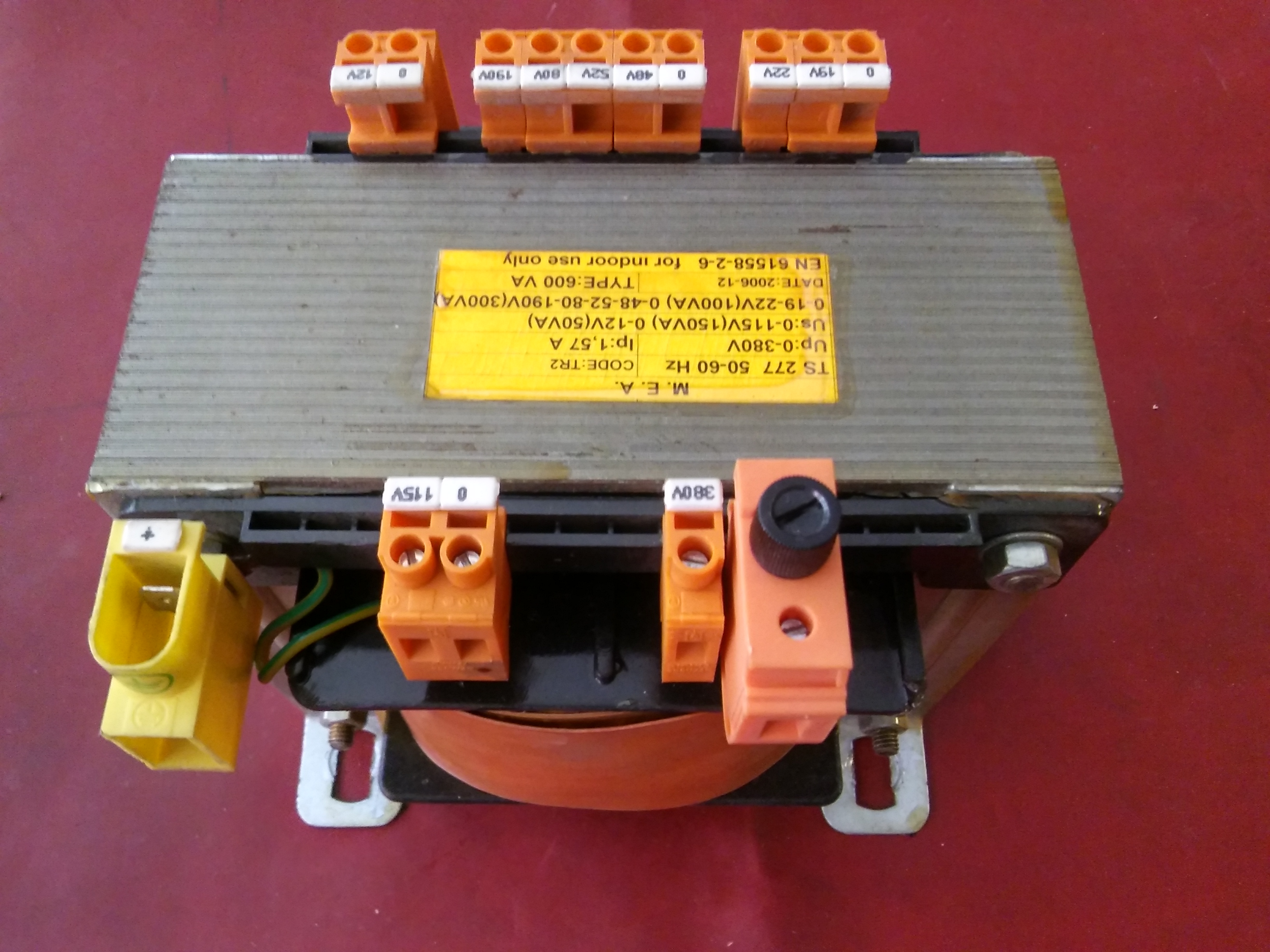 TRANSFARMATÖR M E A TR2 600 VA UP 0-380V US 0-115 150V 0-12V50VA 0-48-52-80-190 ÇOK FONKSİYONLU