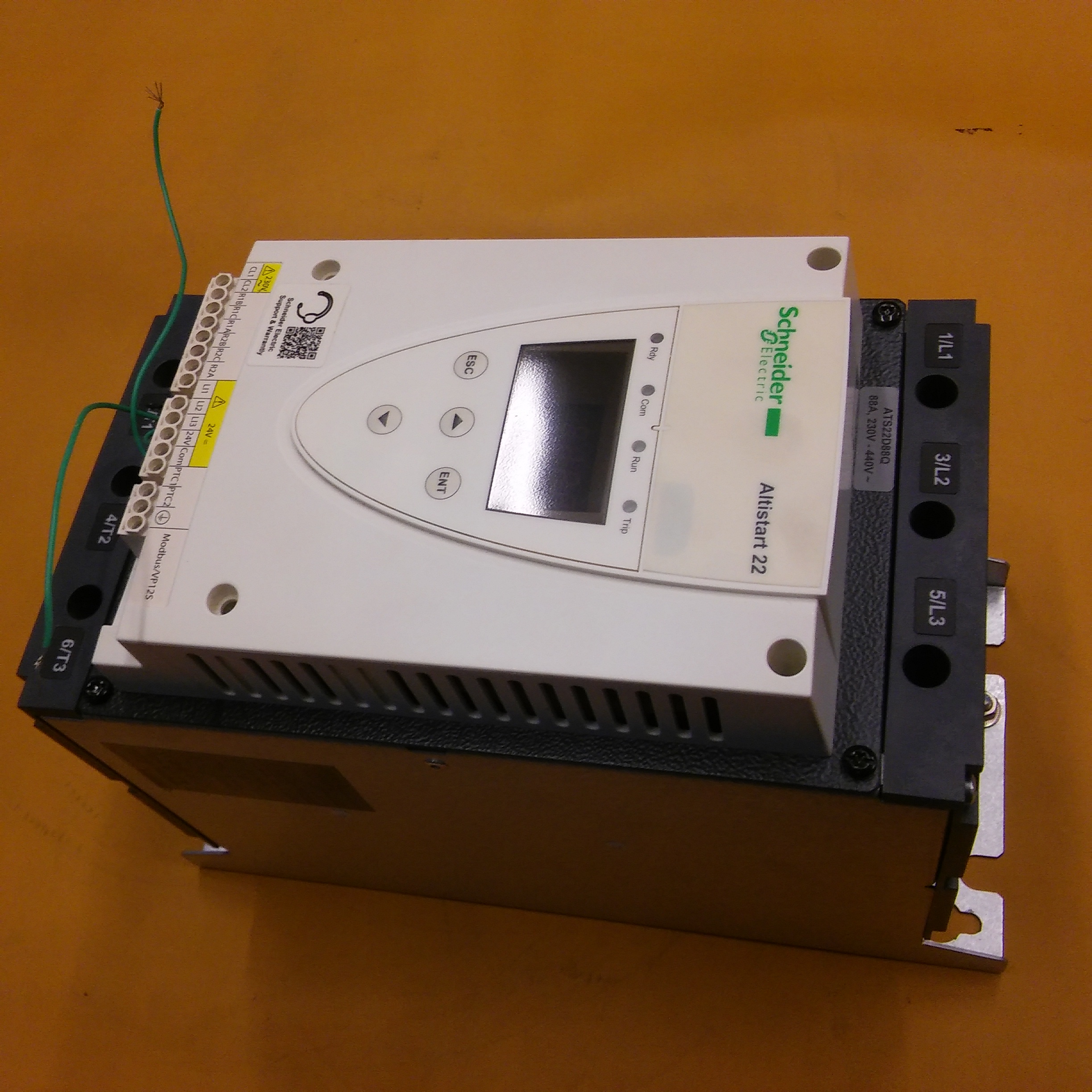 SCHNEİDER ATS22D88Q ATS22 45KW ALTİSTAR 22 88A SOLFT STARTER