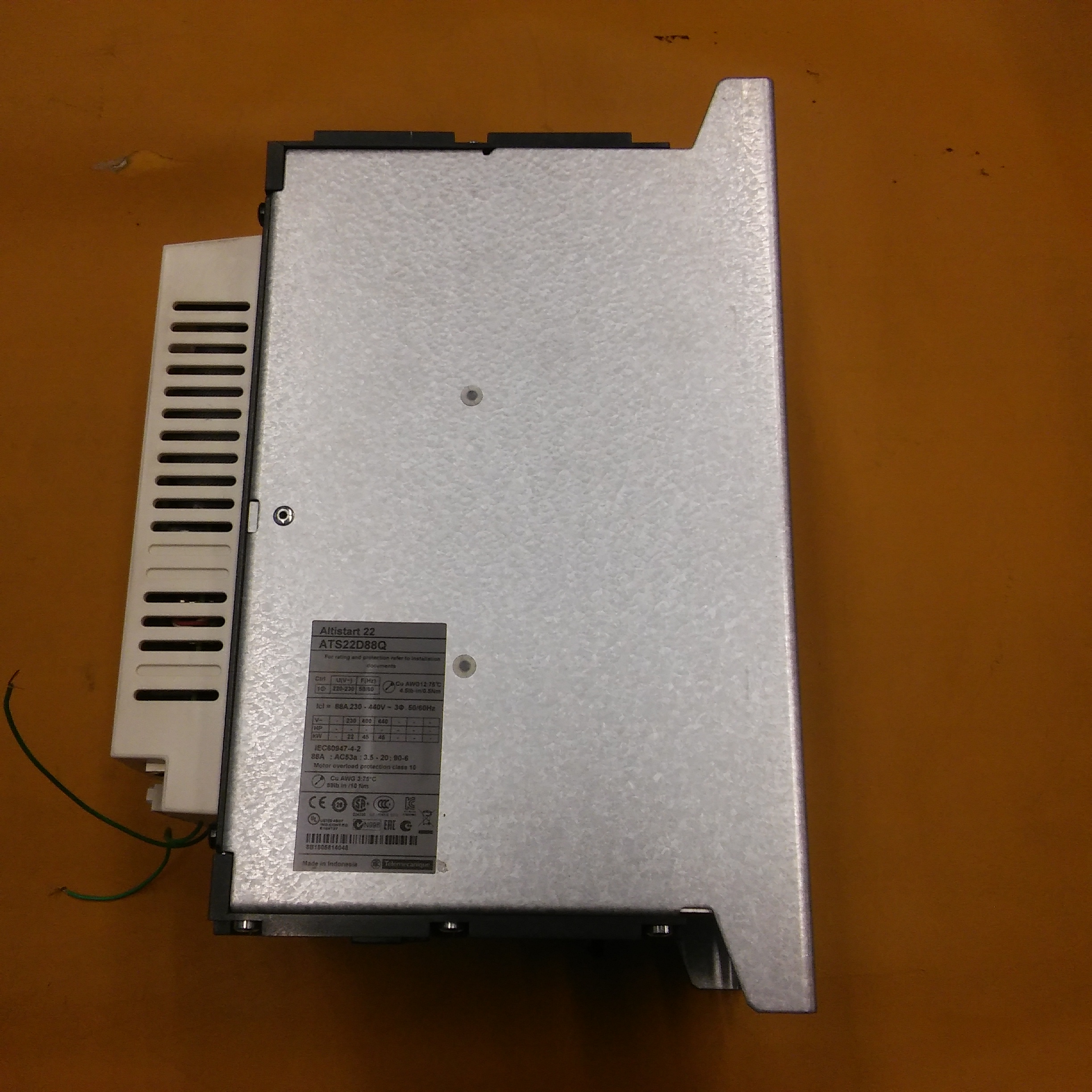 SCHNEİDER ATS22D88Q ATS22 45KW ALTİSTAR 22 88A SOLFT STARTER