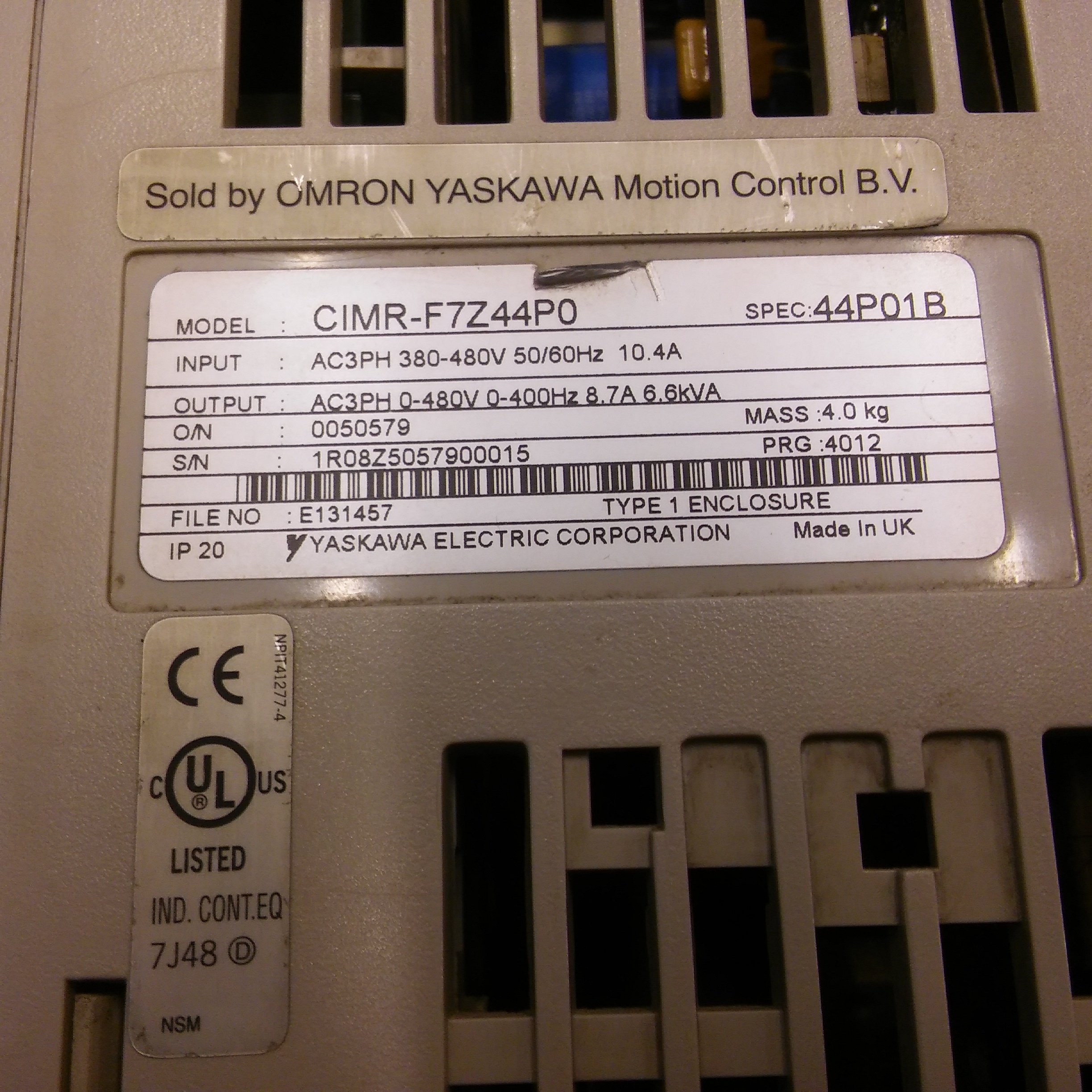 OMRON CIMR-F7Z44P0 F7 YASKAWA F7 4KW 44P01B SÜRÜCÜ