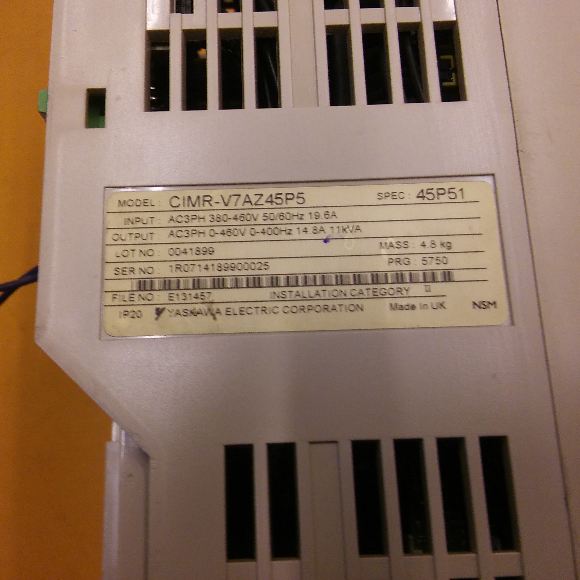 OMRON CIMR-V7AZ45P5 V7 11KVA YASKAWA SÜRÜCÜ