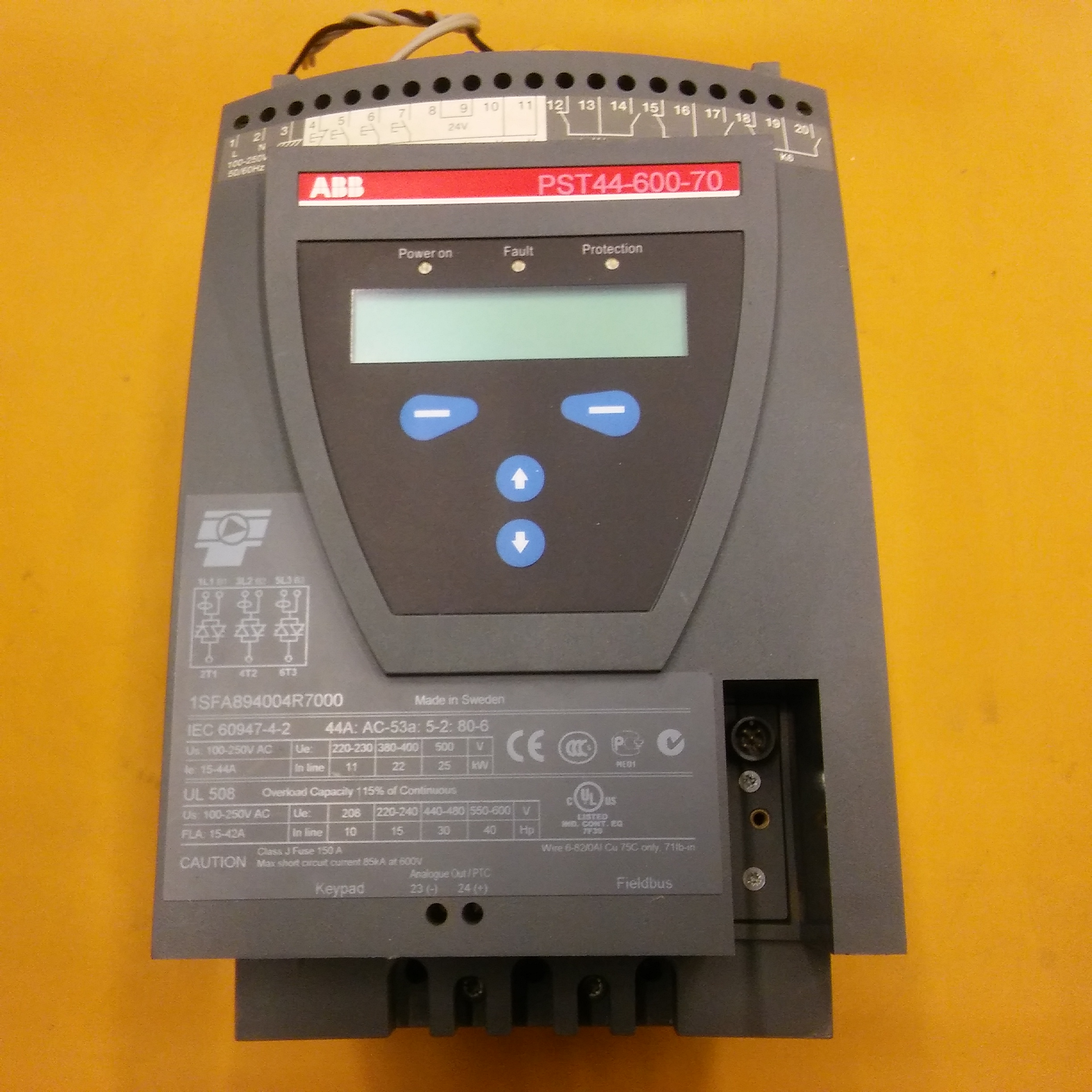 ABB PST44-600-70 1SFA894004R7000 PST 22KW 44A SOLFT STARTER