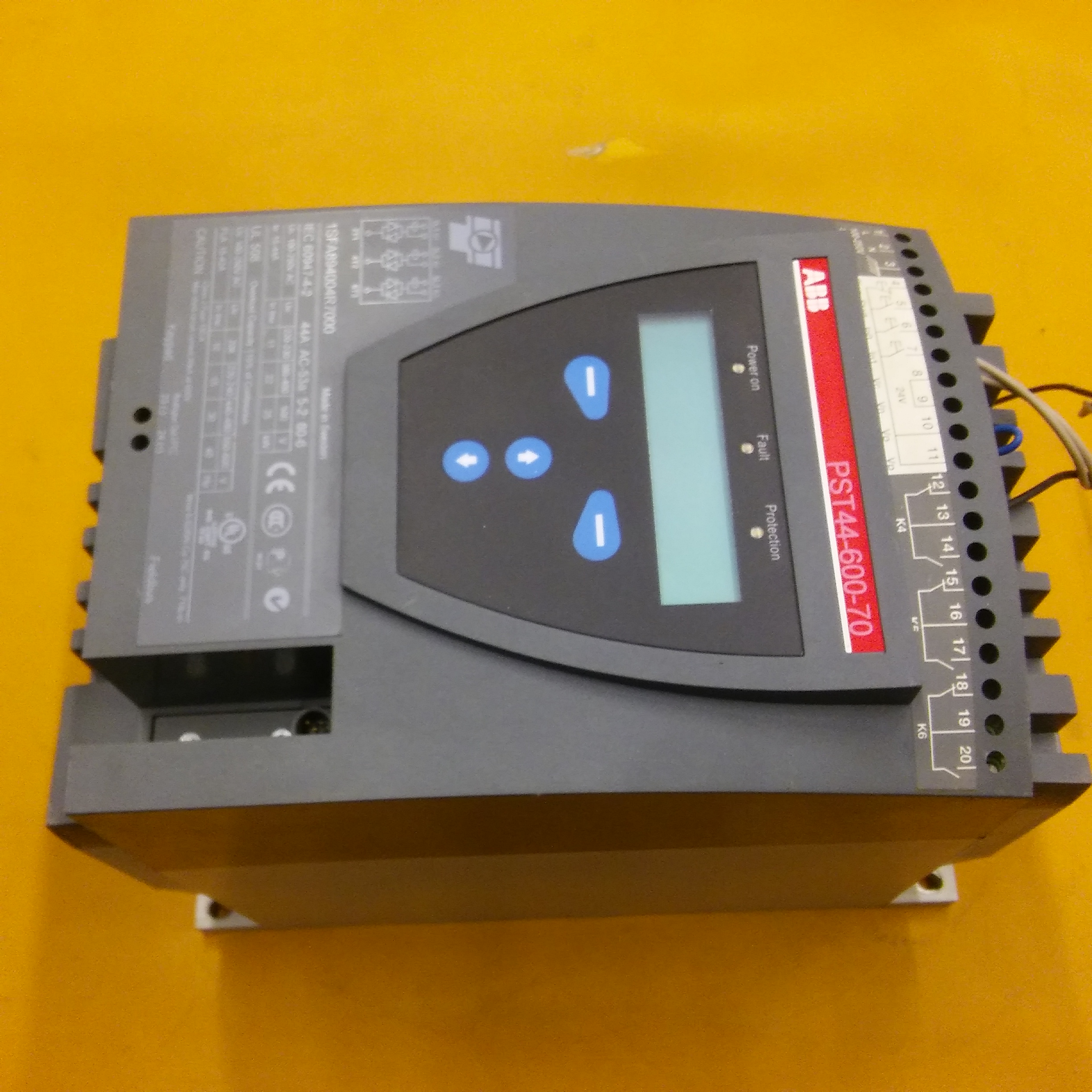 ABB PST44-600-70 1SFA894004R7000 PST 22KW 44A SOLFT STARTER