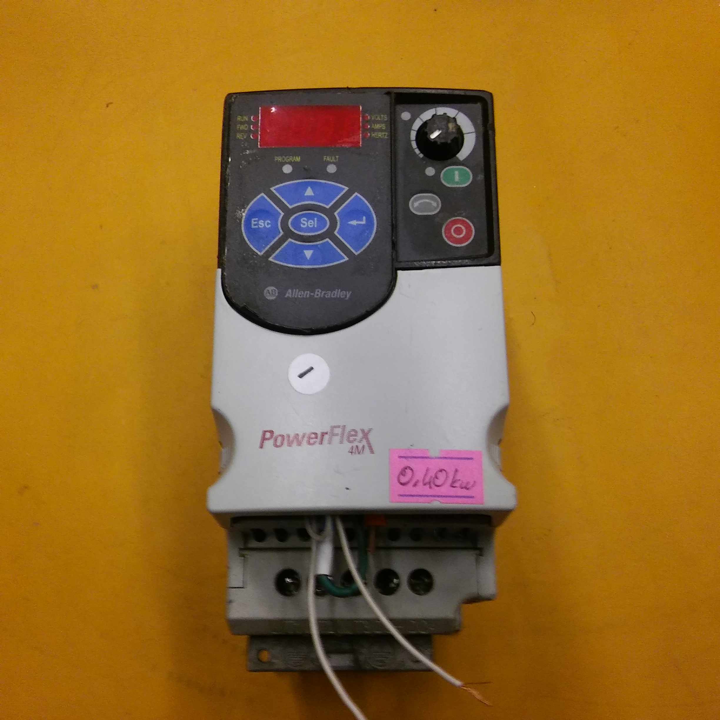 ALLEN BRADLEY 22F-D1P5N113 22F-D1P5N113 0,40KW 380V SÜRÜCÜ
