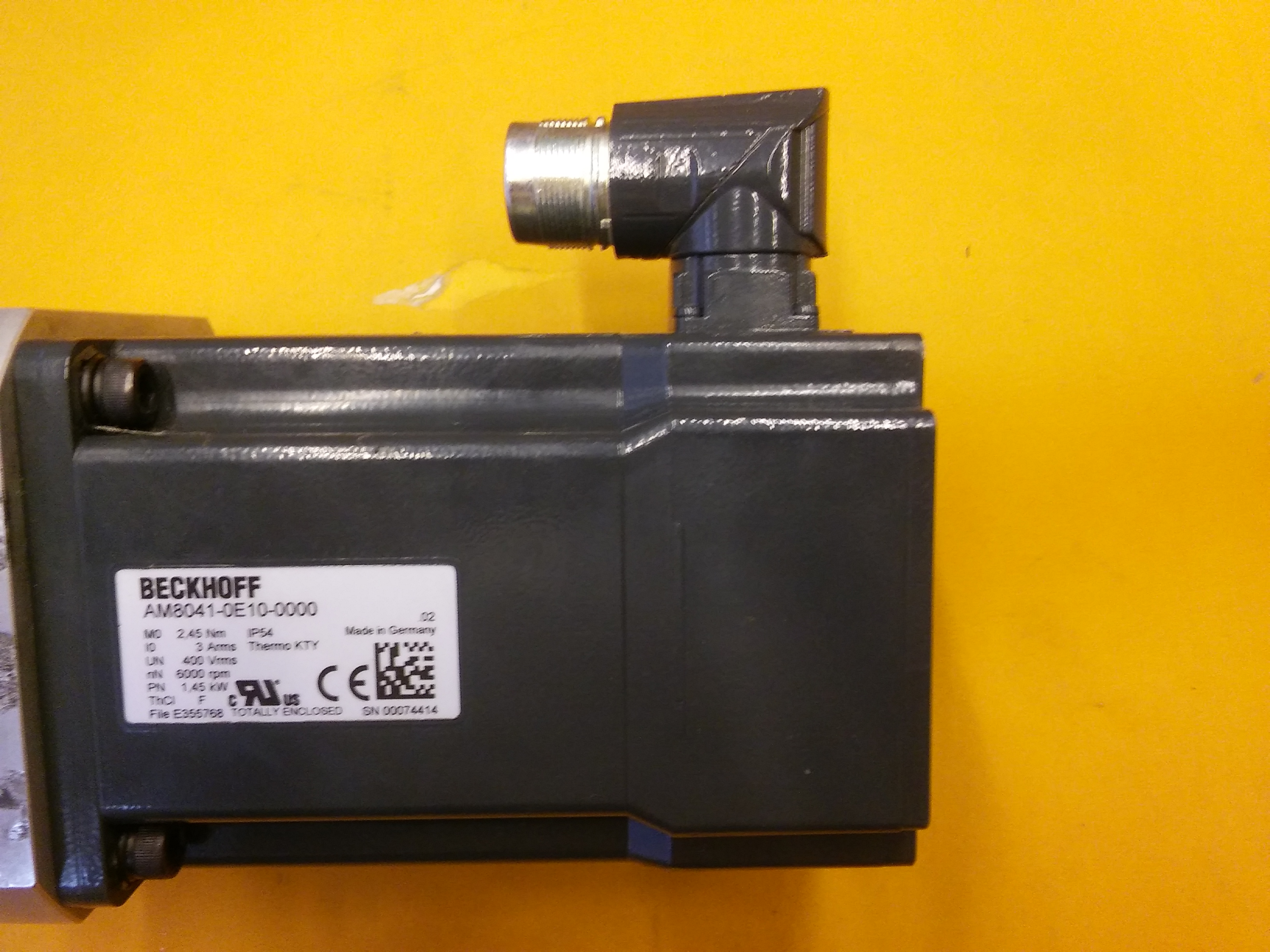 BECKHOFF AM8041-0E10-0000 AM8041-0E10 AM8041-0E100000 1,45KW 6000 RPM SERVO MOTOR