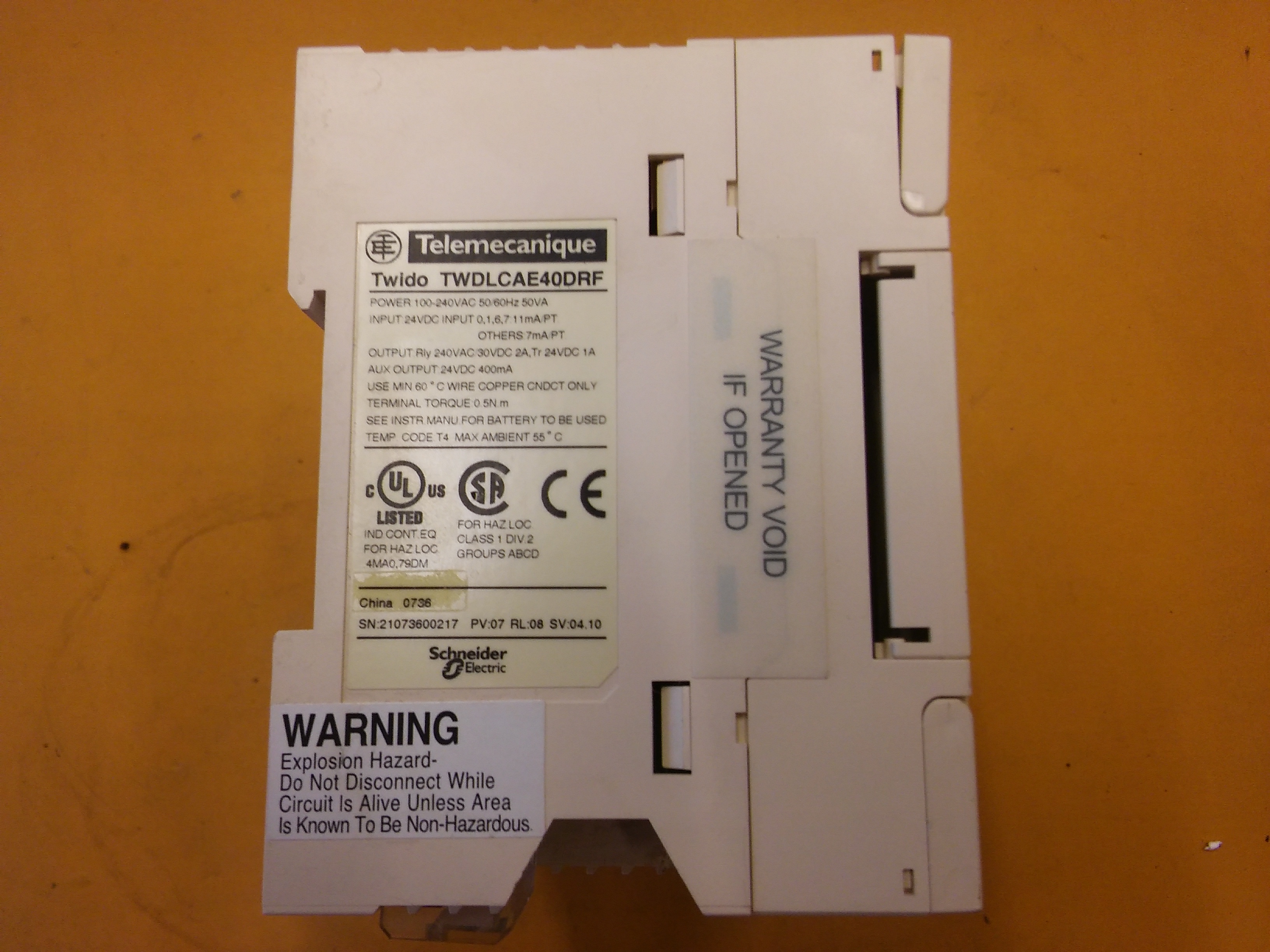 TELEMECANİQUE TWDLCAE40DRF PLC CPU