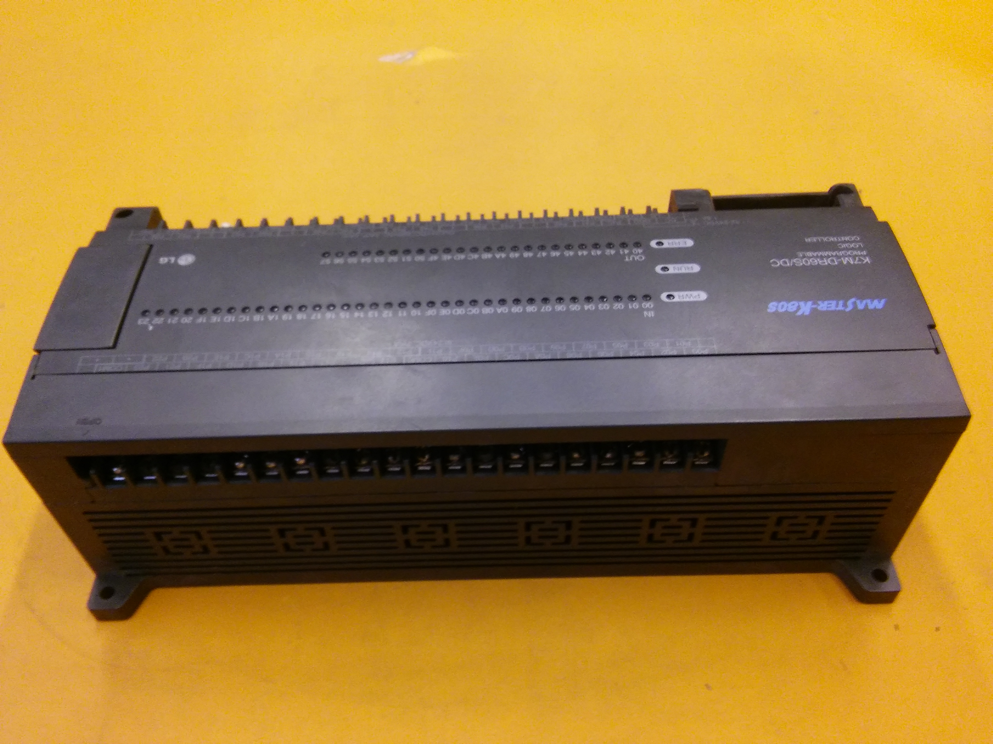 LG K7M-DR60S DC IN 24VDC MASTER-K80S PLC CPU