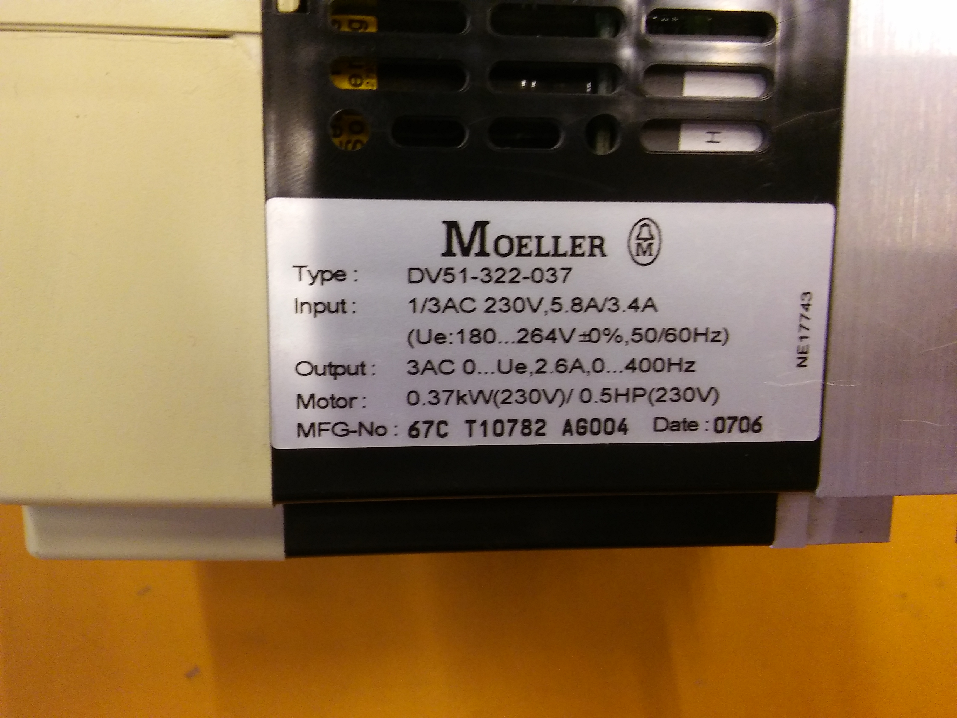 MOELLER DV51-322-037 0,37KW INPUT 220V SÜRÜCÜ