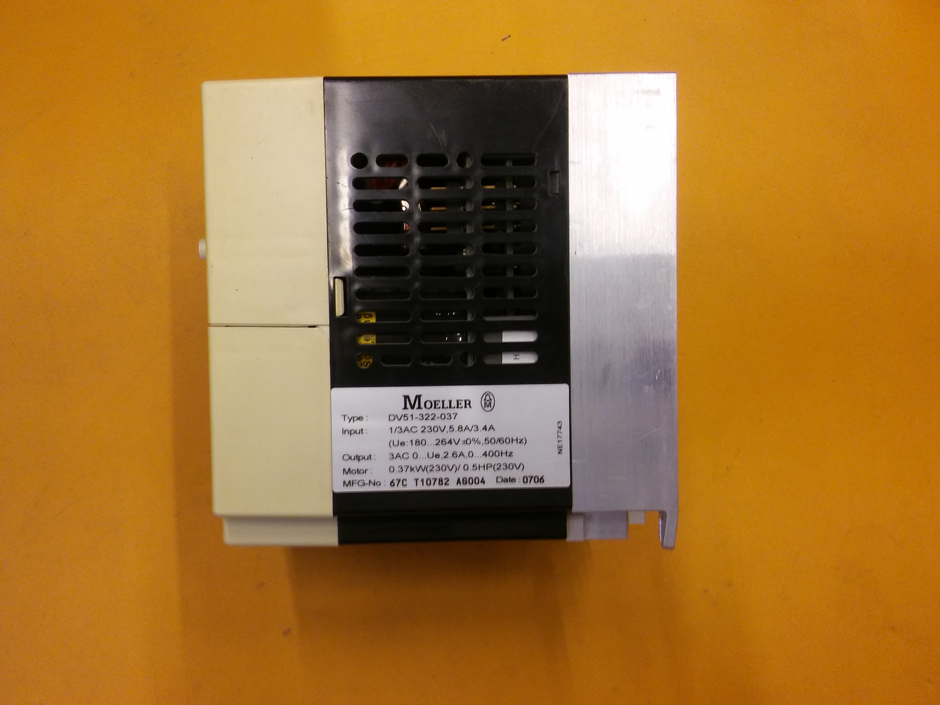MOELLER DV51-322-037 0,37KW INPUT 220V SÜRÜCÜ