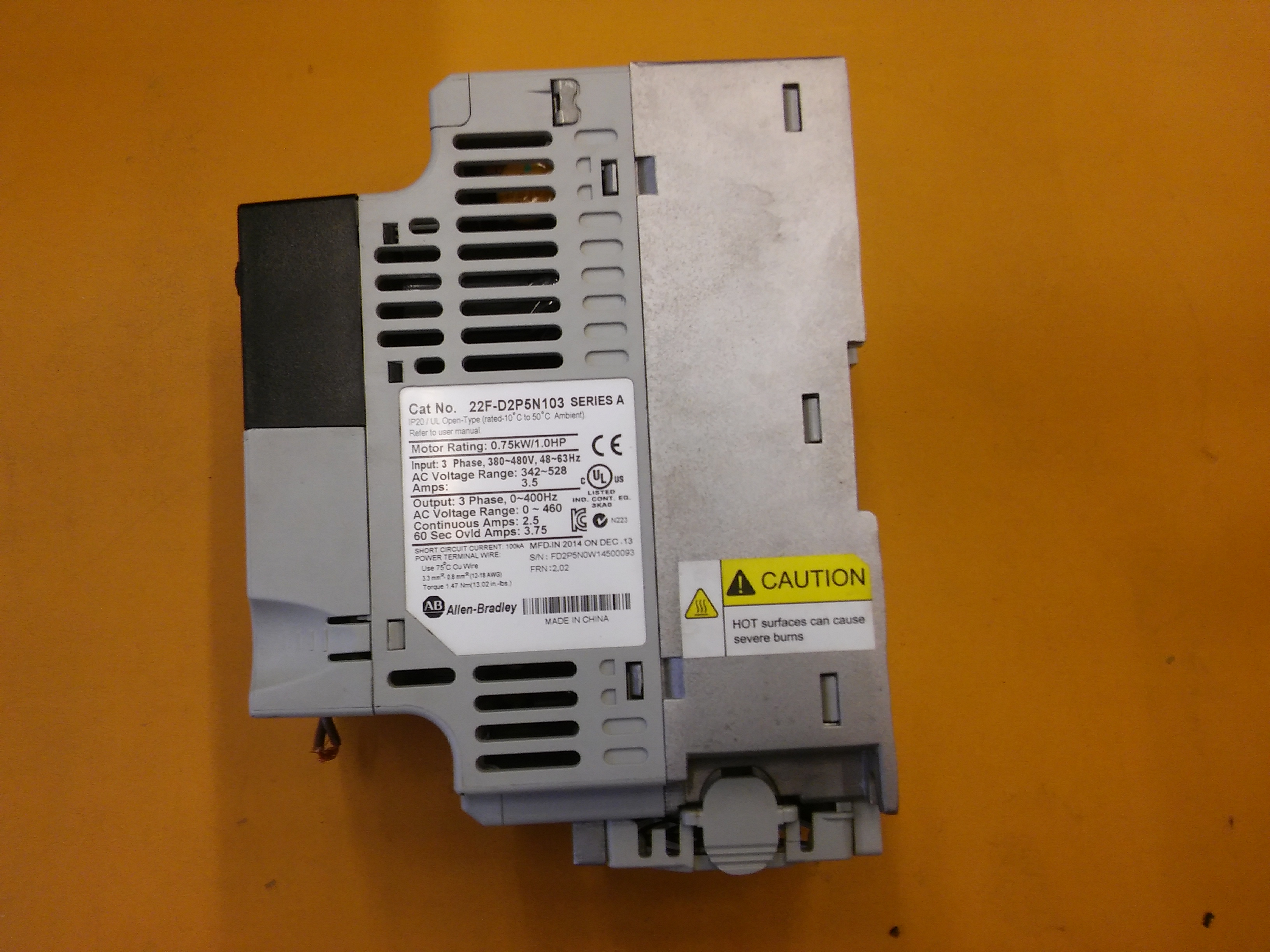 ALLEN BRADLEY 22F-D2P5N103 INPUT 380V 0,75 KW 1HP SÜRÜCÜ