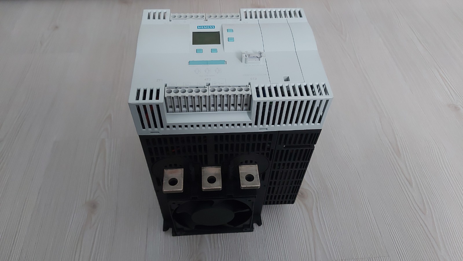 SİEMENS 3RW4447-6BC44 SOFT STARTER 250 KW AĞIR ŞART 3RW4447