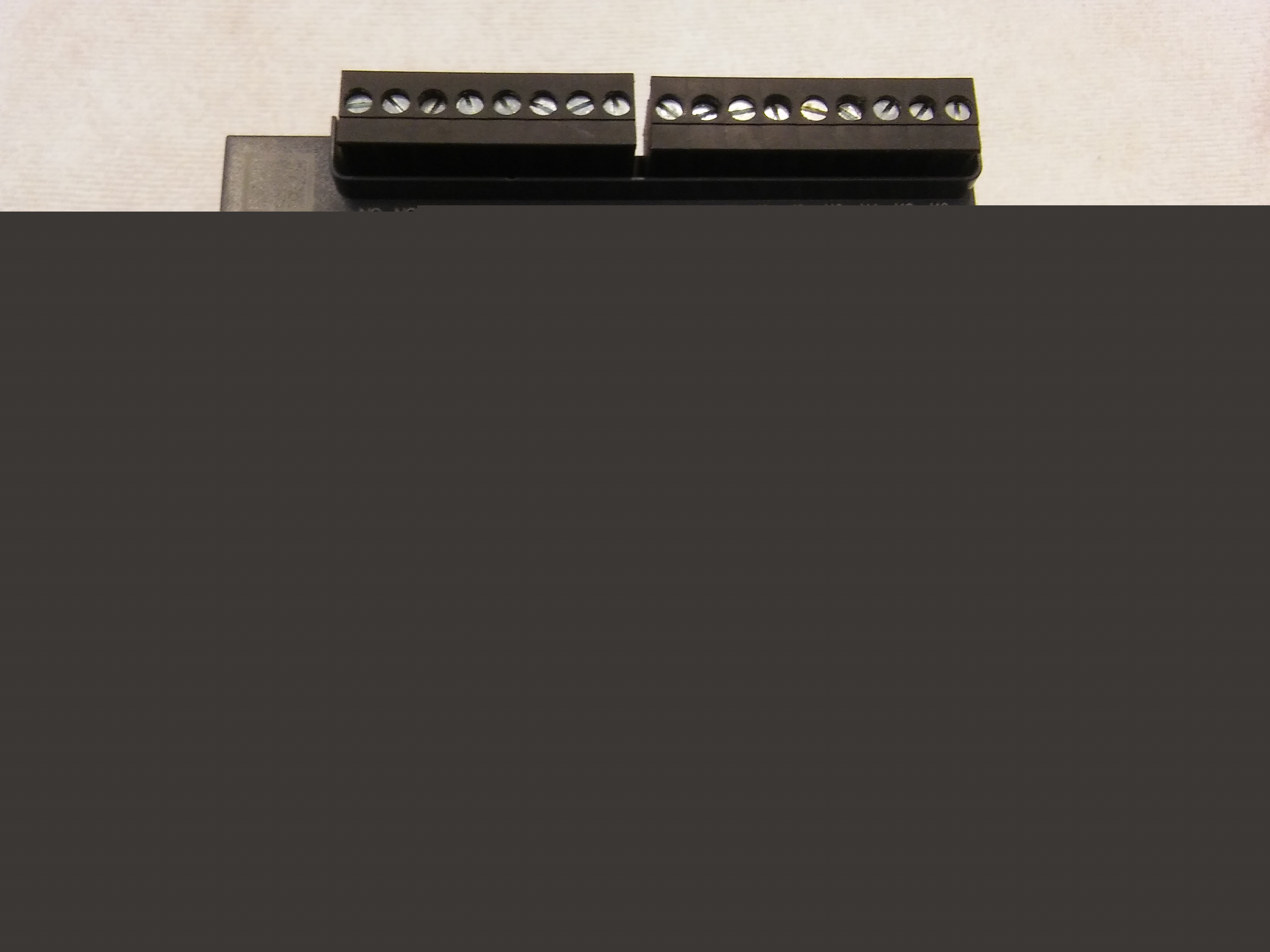 SCHNEİDER TM221CE24T M221 ETHERNET PLC CPU