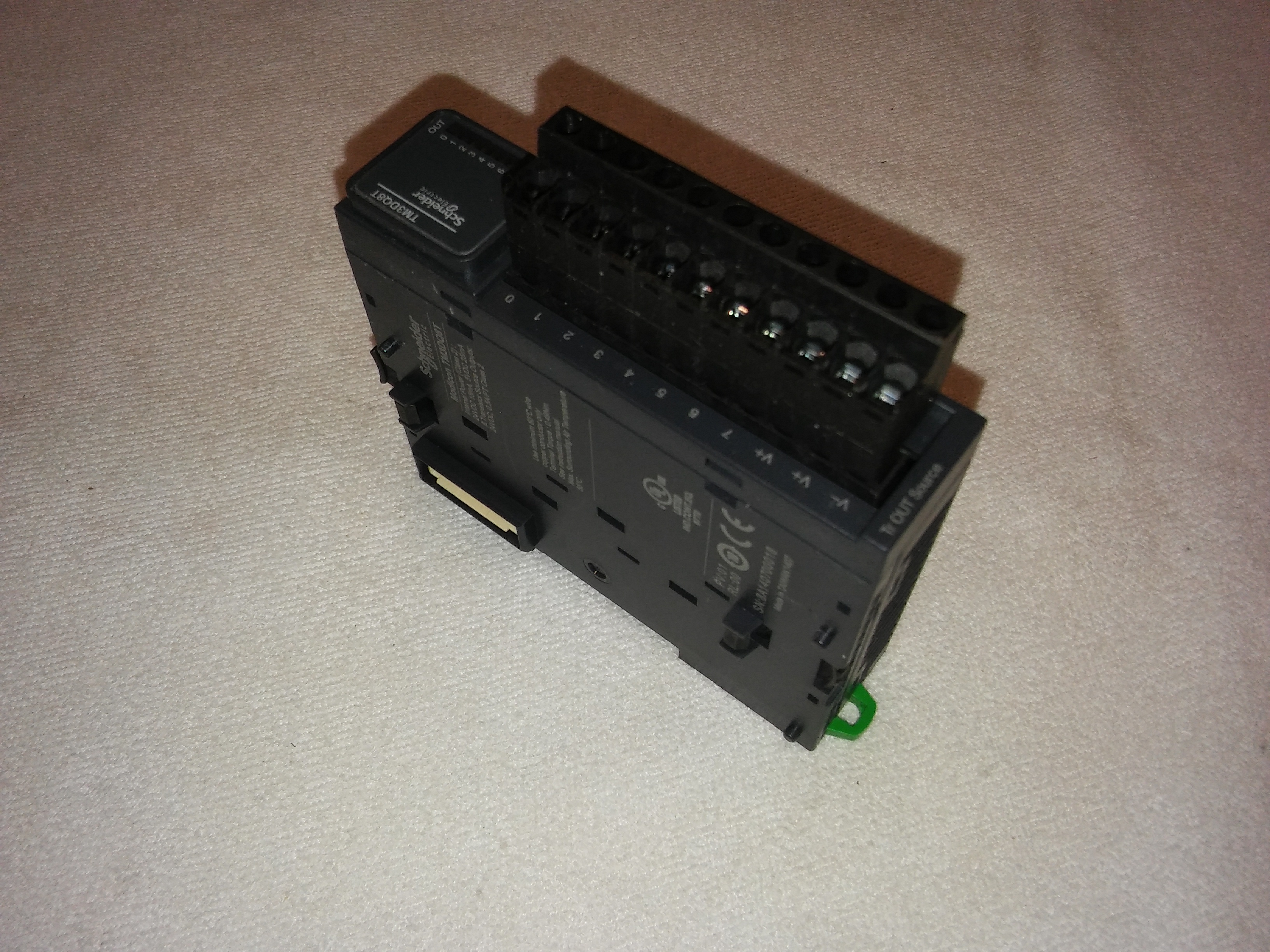 SCHNEİDER TM3DQ8T MODİCON TM3 PLC EK MODÜL