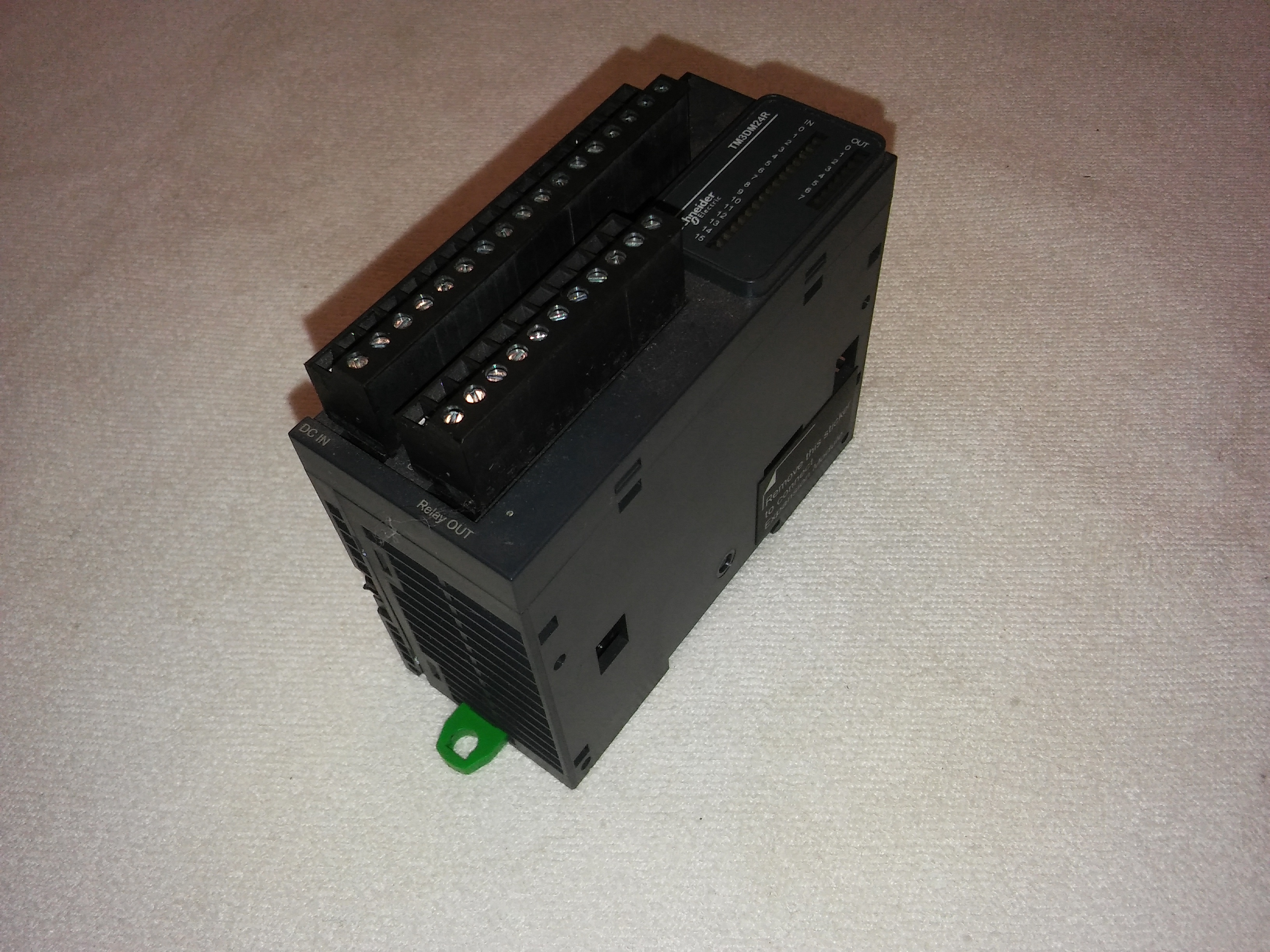 SCHNEİDER TM3DM24R MODİCON TM3 PLC EK MODÜL