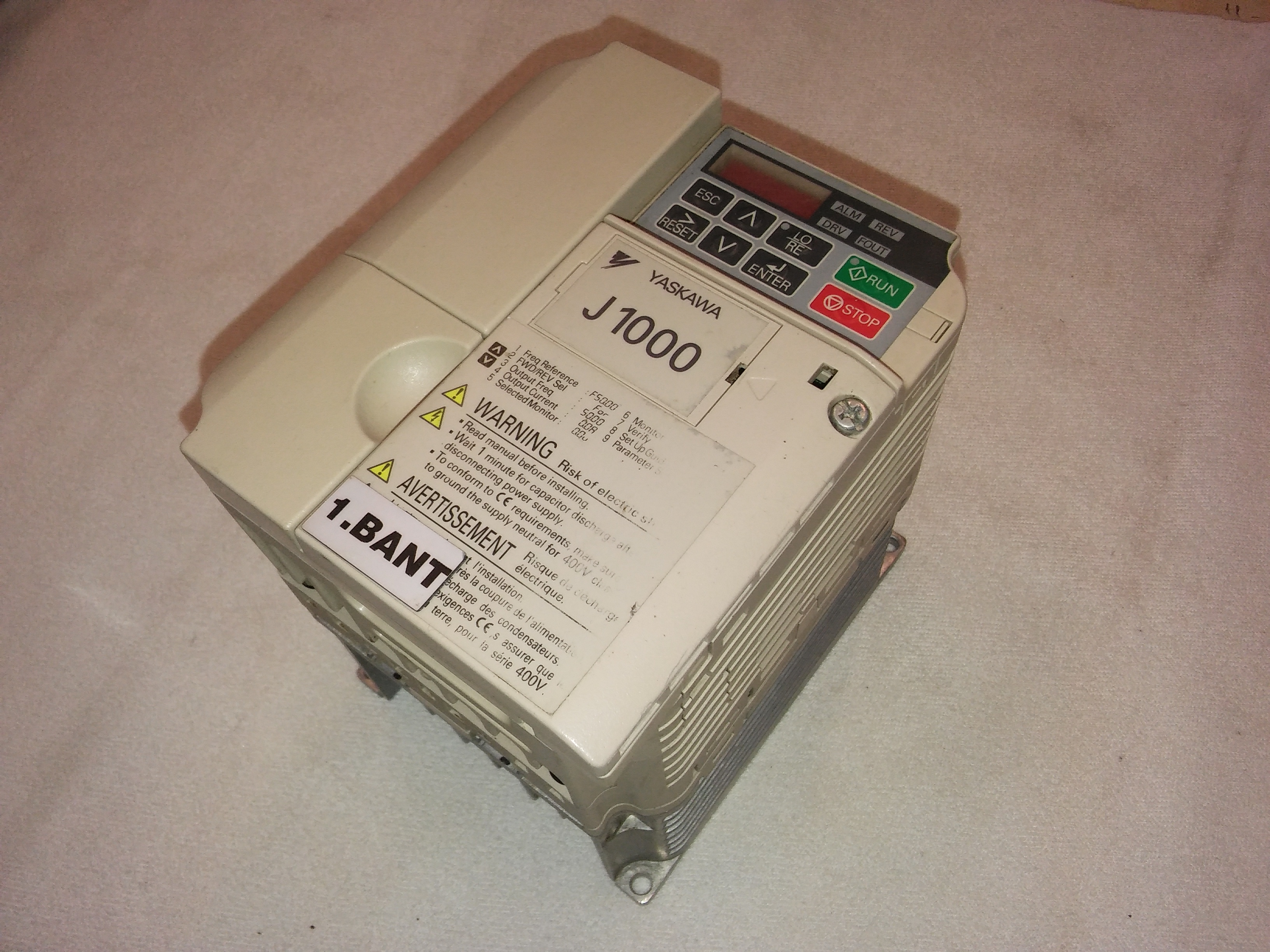 YASKAWA CIMR-JC2A0012BAA  J1000 3,0KW 3X220V SÜRÜCÜ