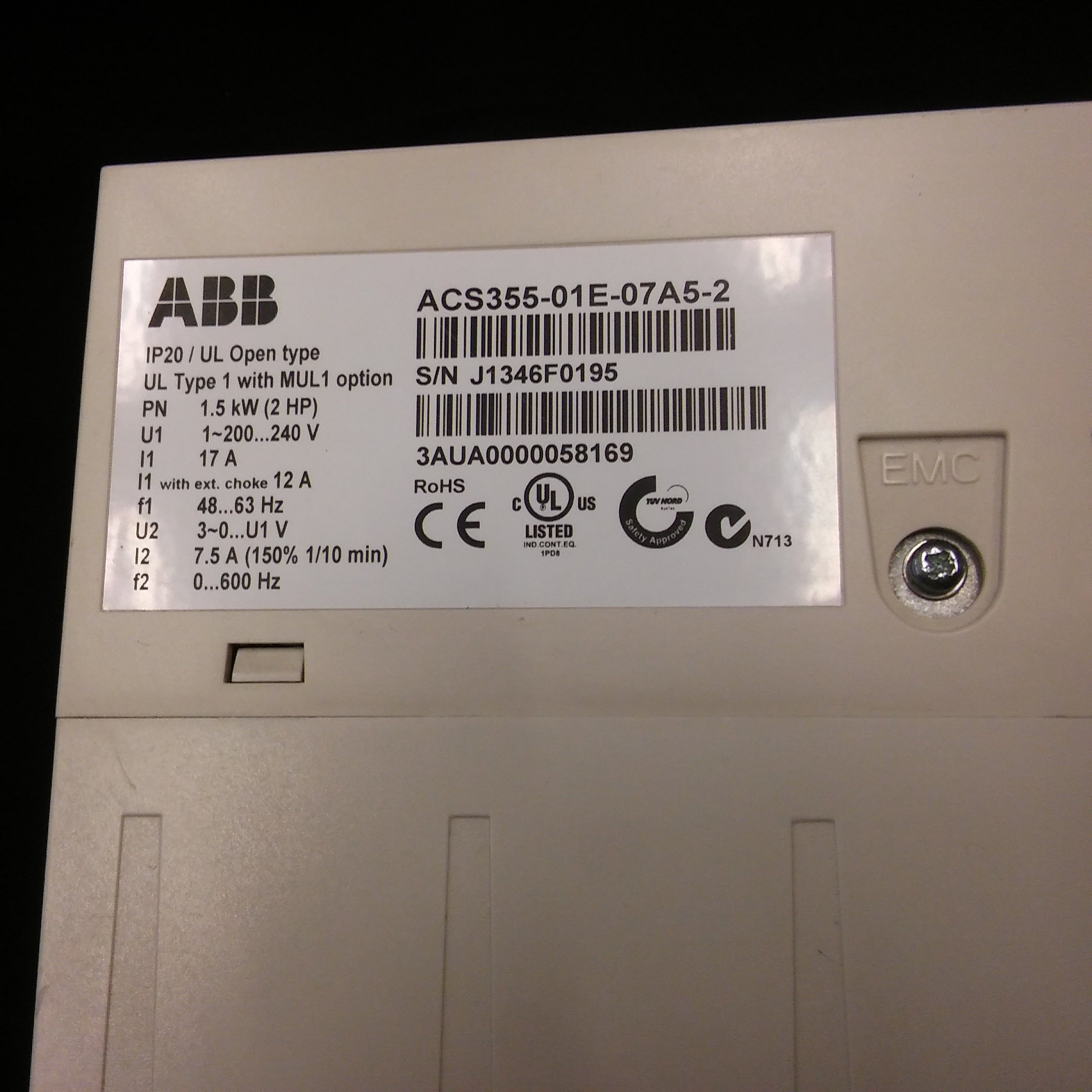 ABB ACS355-01E-07A5-2 ACS355 1.5KW SÜRÜCÜ